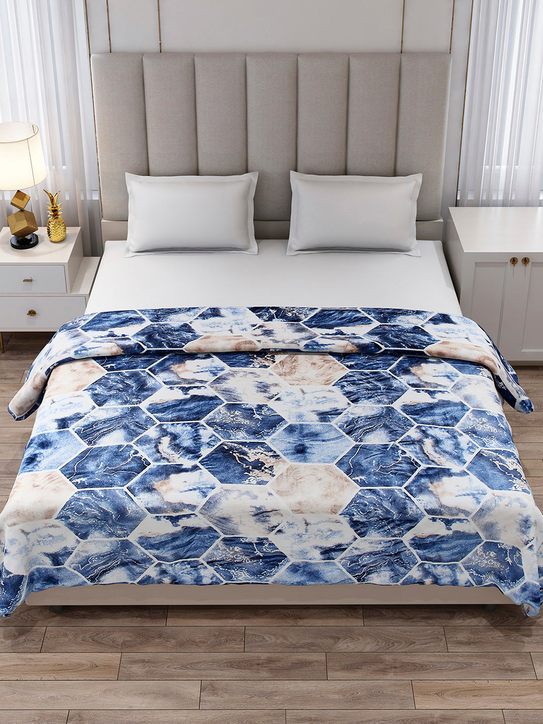 Printed Double Bed 354 GSM Blanket for AC Room - (Opera)