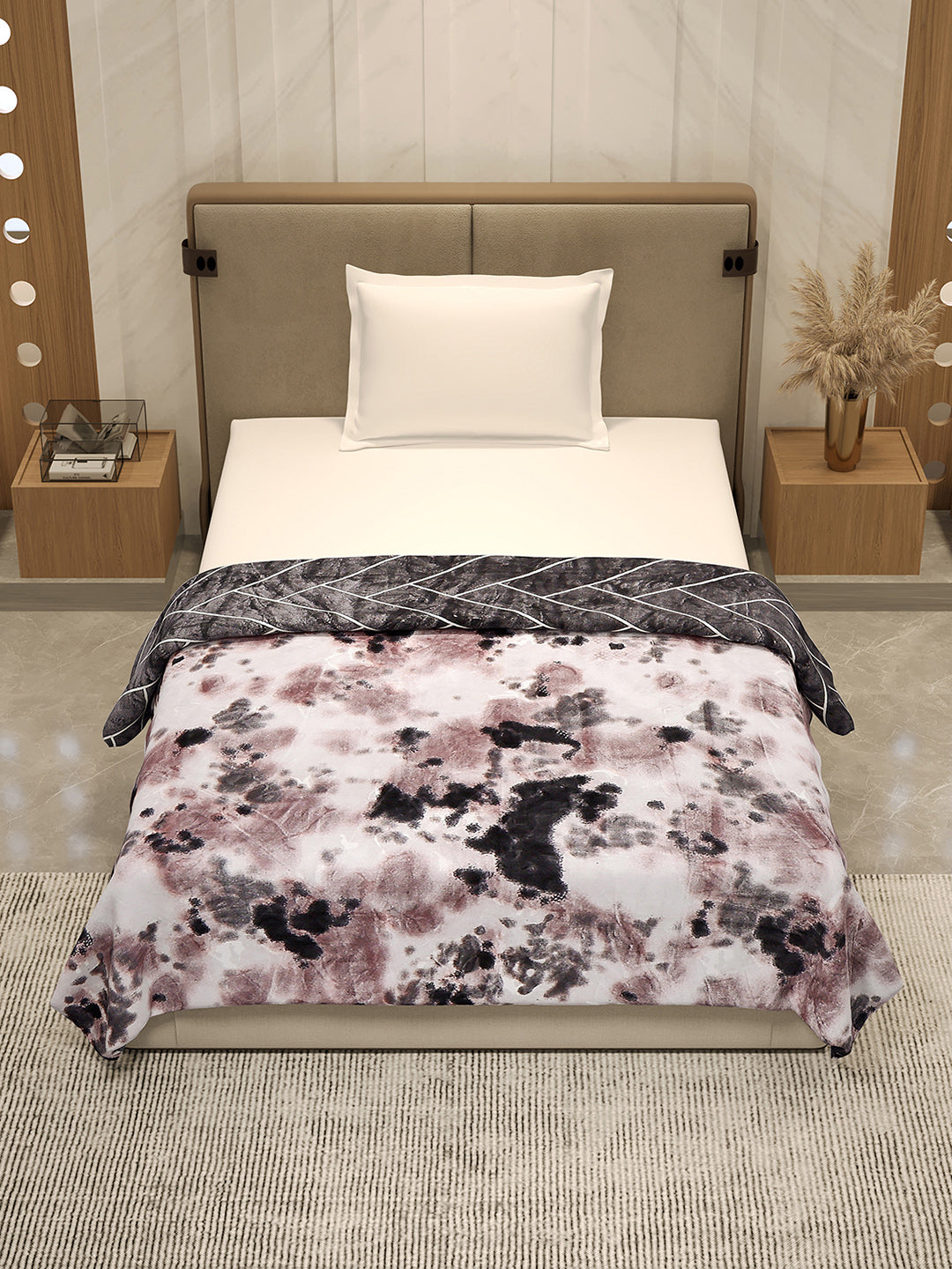 Printed Single Bed 350 GSM Blanket for AC Room - (Paramount)