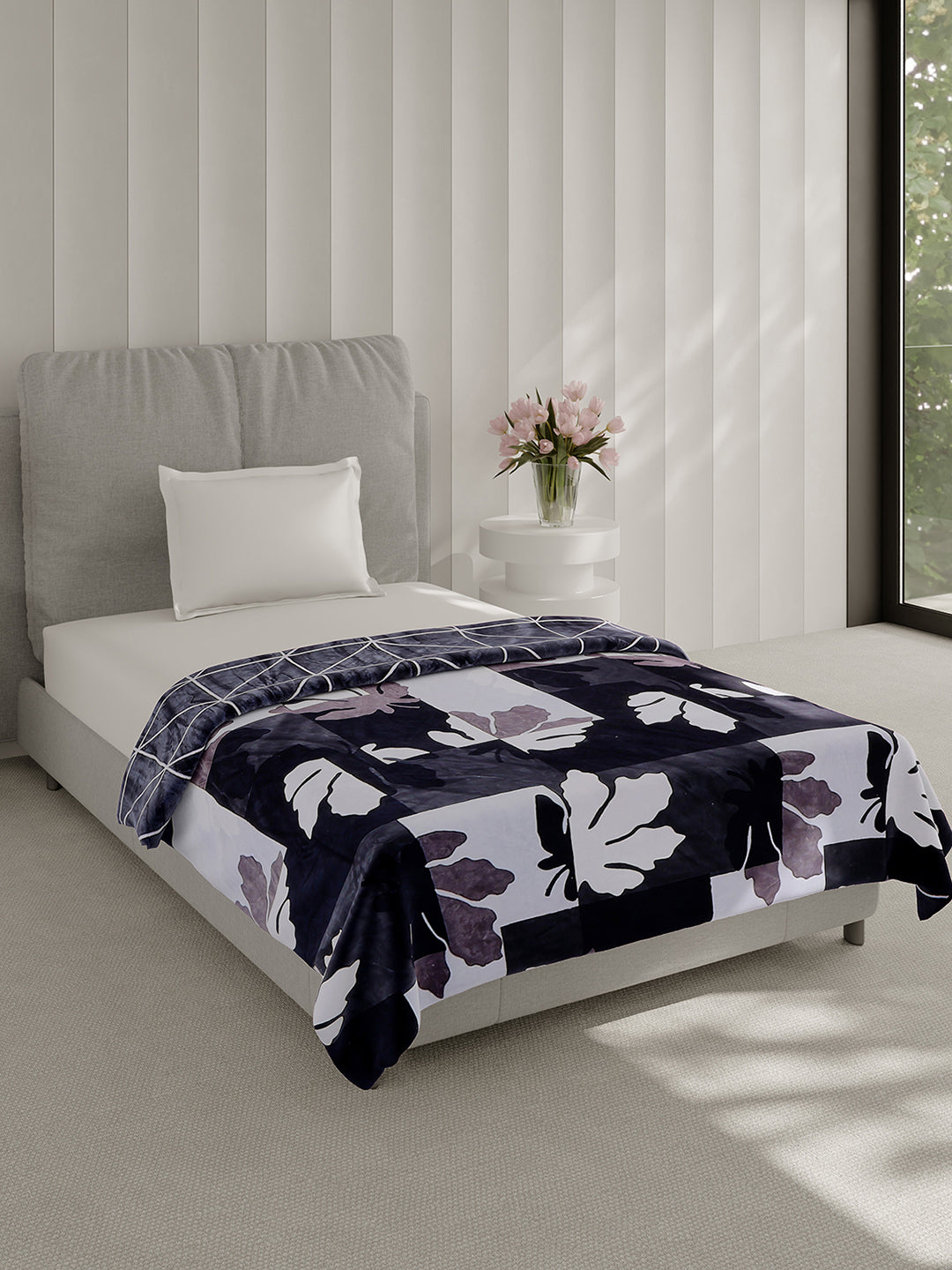 Printed Single Bed 350 GSM Blanket for AC Room - (Paramount)