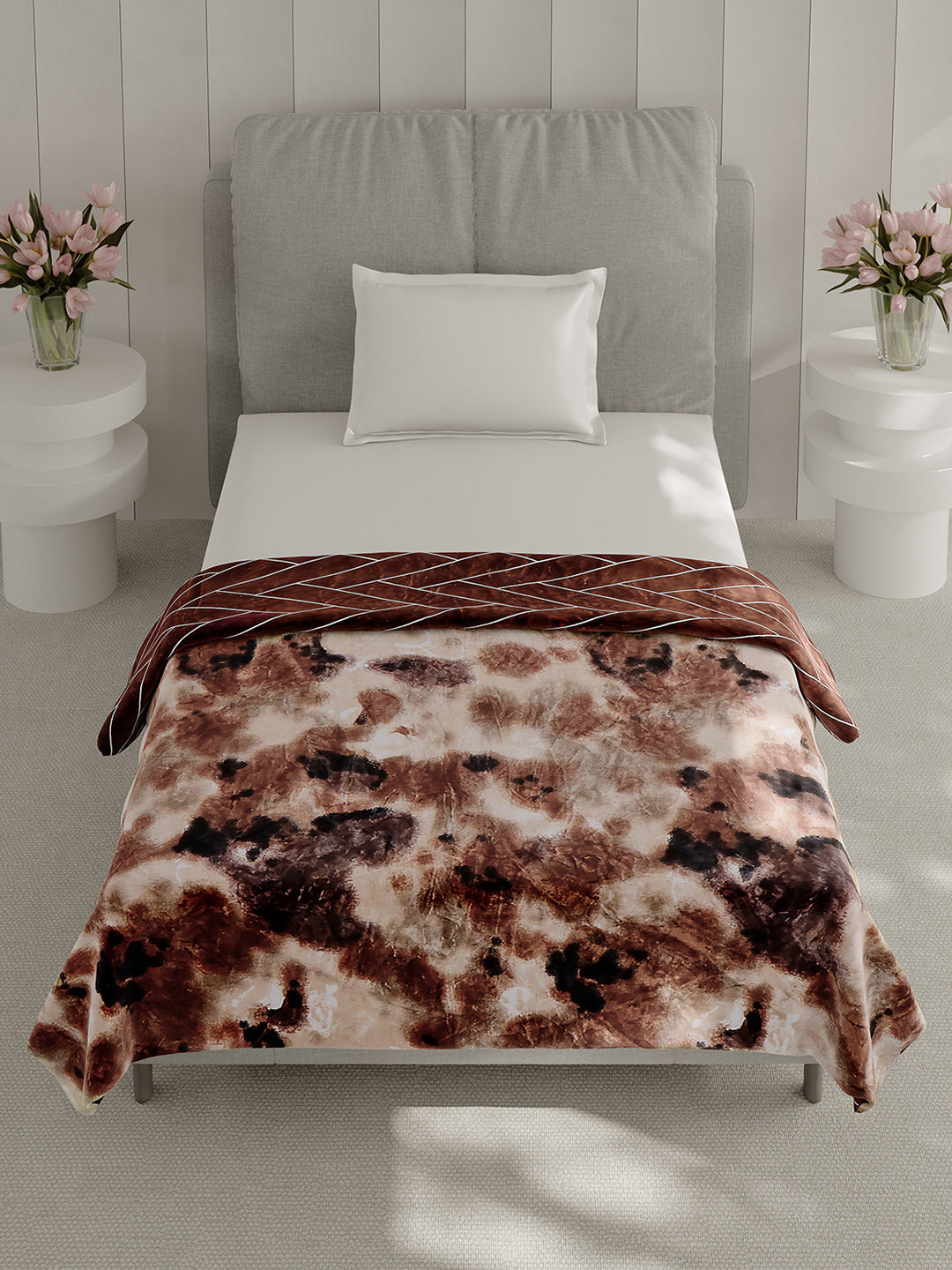 Printed Single Bed 350 GSM Blanket for AC Room - (Paramount)