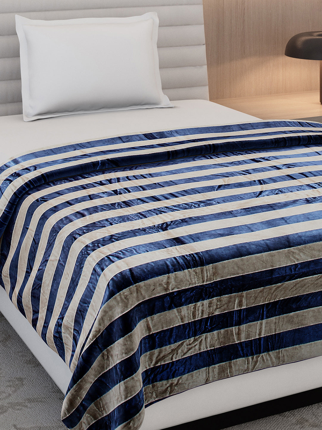 Striped Single Bed 300 GSM Blanket for AC Room - (Tribal)