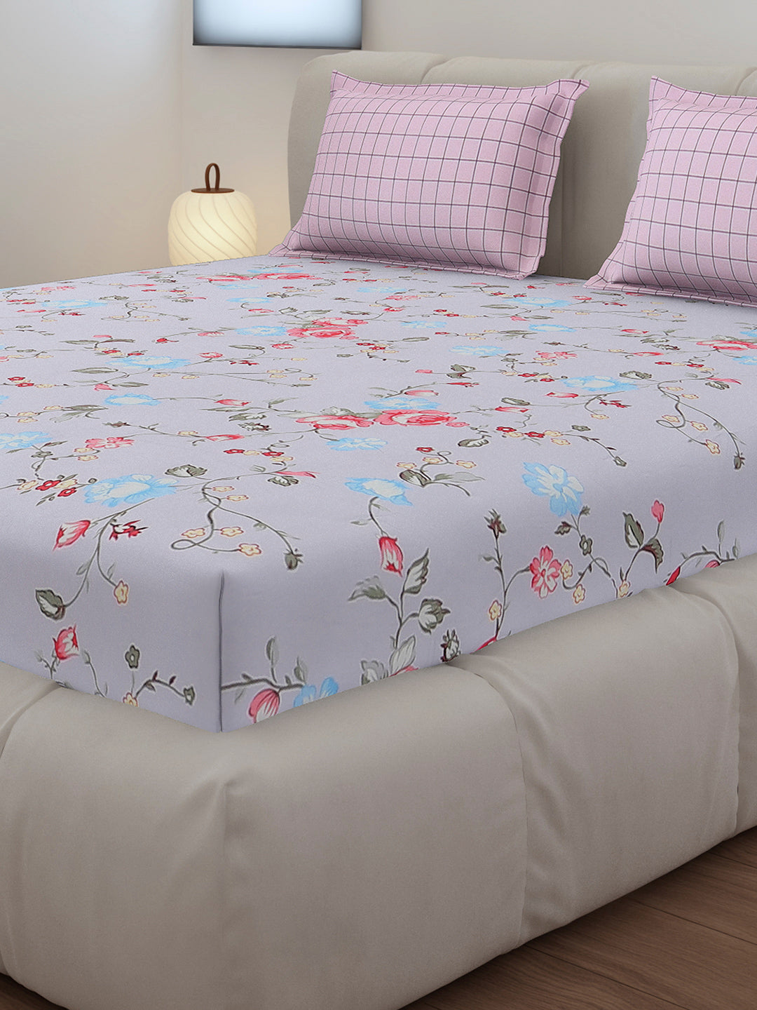 130 GSM Polyester King Size 1 Bedsheet with 2 Pillow Covers (Edmond)