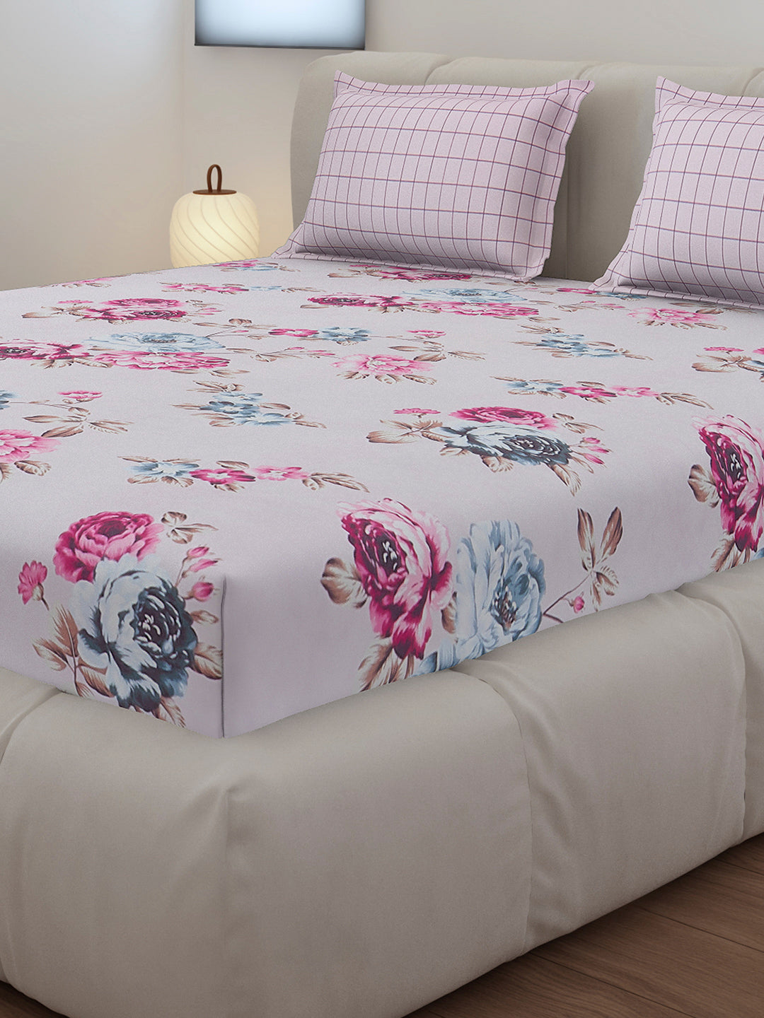 130 GSM Polyester King Size 1 Bedsheet with 2 Pillow Covers (Edmond)