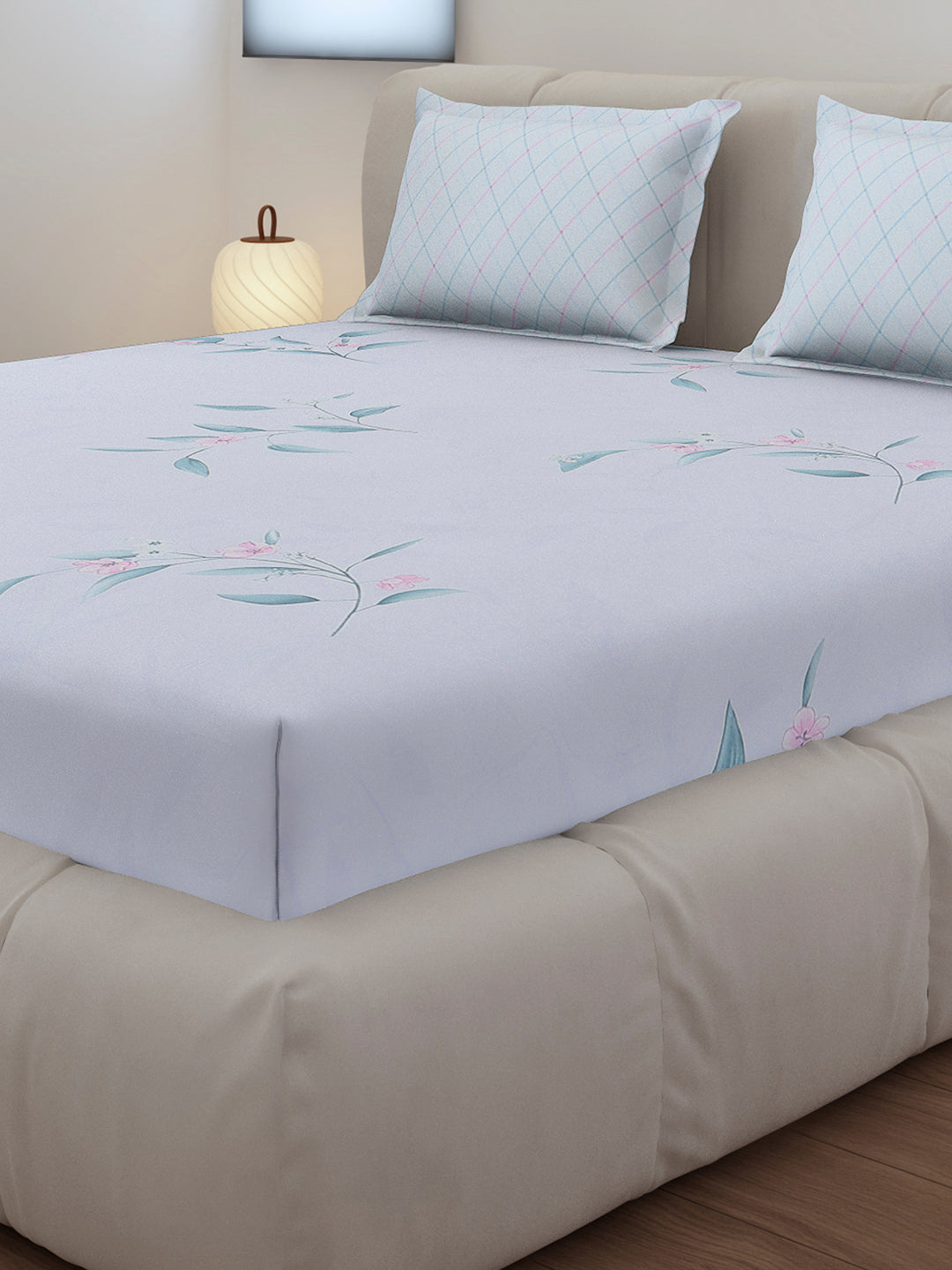 130 GSM Polyester King Size 1 Bedsheet with 2 Pillow Covers (Edmond)