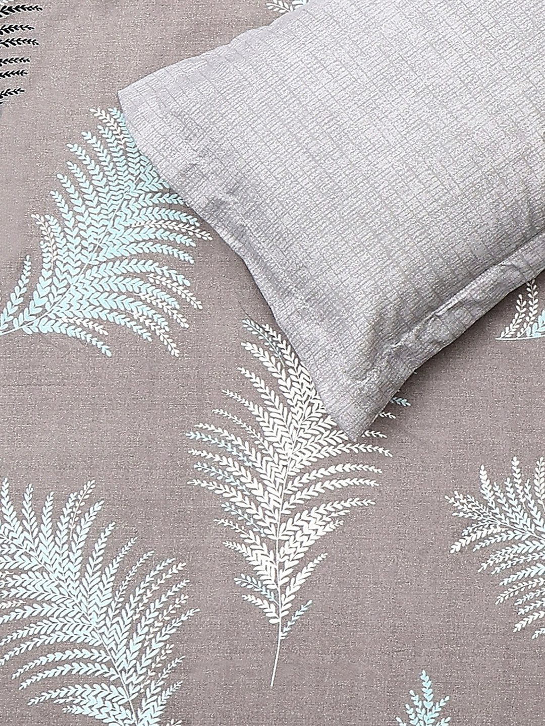 130 GSM Polyester Double Bed 1 Bedsheet with 2 Pillow Covers (Immortal)