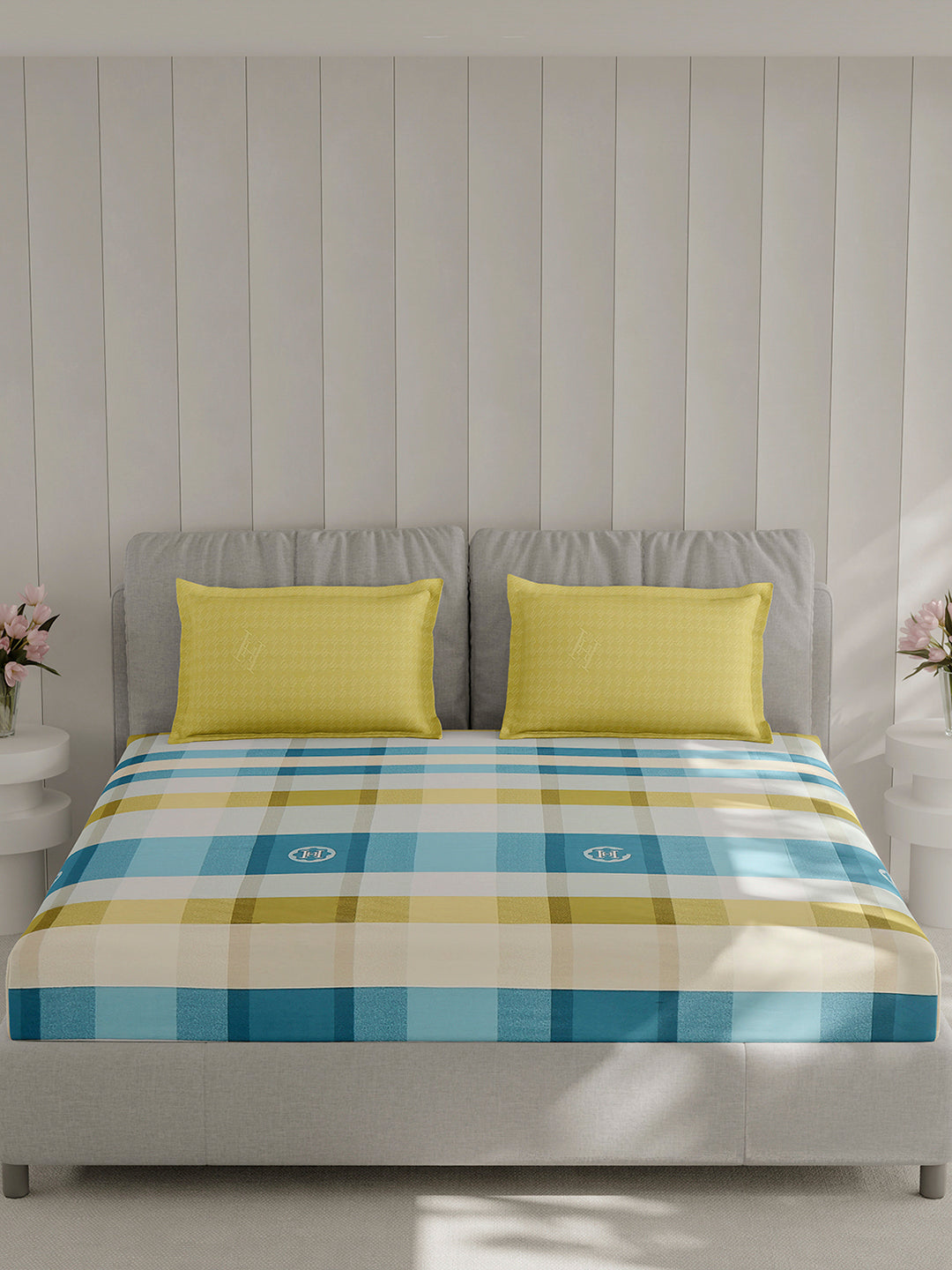 210 TC Cotton Double Bed 1 Bedsheet with 2 Pillow Covers (Ramona)