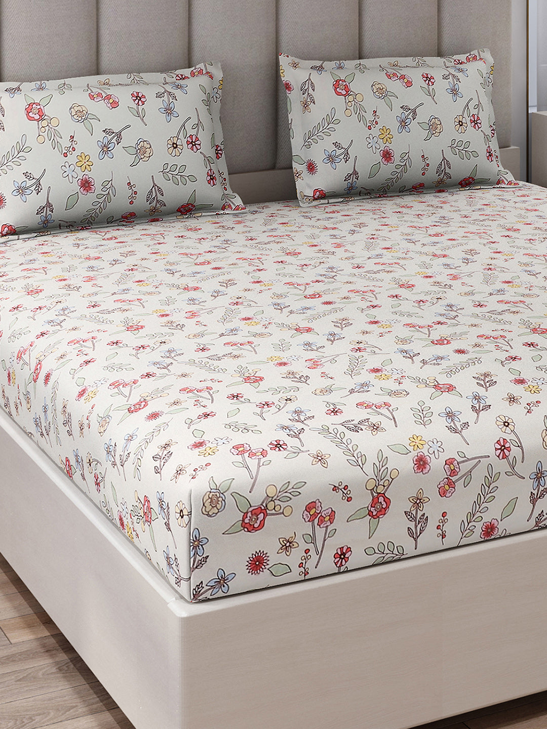 130 GSM Polyester King Size 1 Bedsheet with 2 Pillow Covers (Royal King)