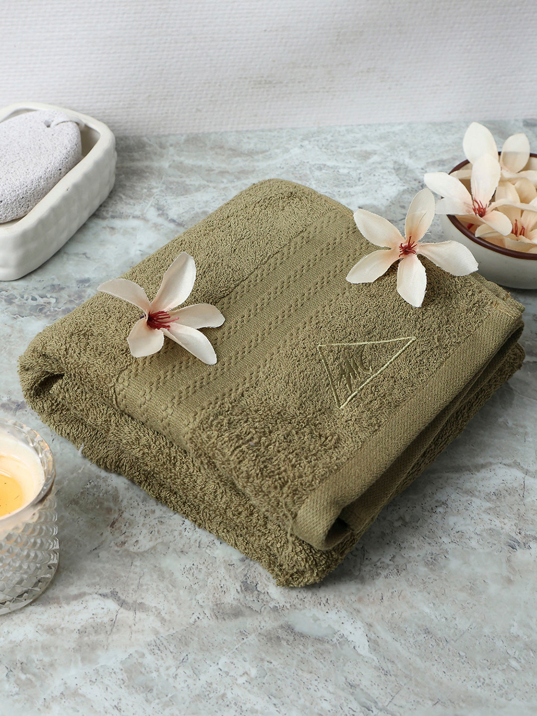 Olive Cotton Solid 400 GSM Bath Towel (Jazz)