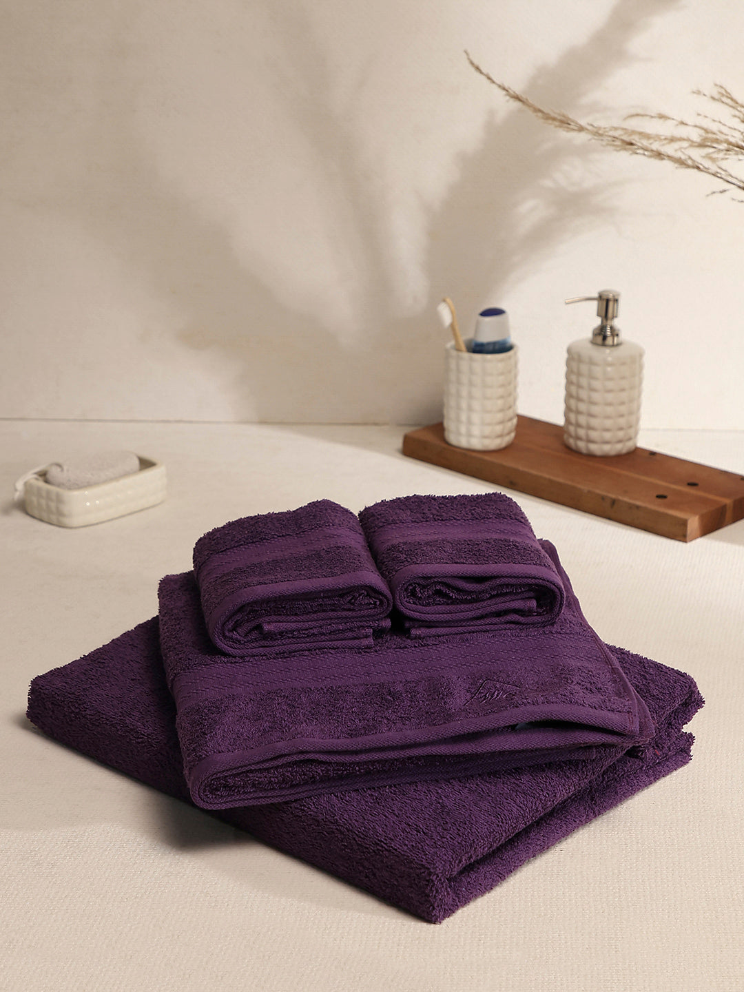 Purple Cotton Solid 380 GSM 2 Bath Towel & 2 Hand Towel