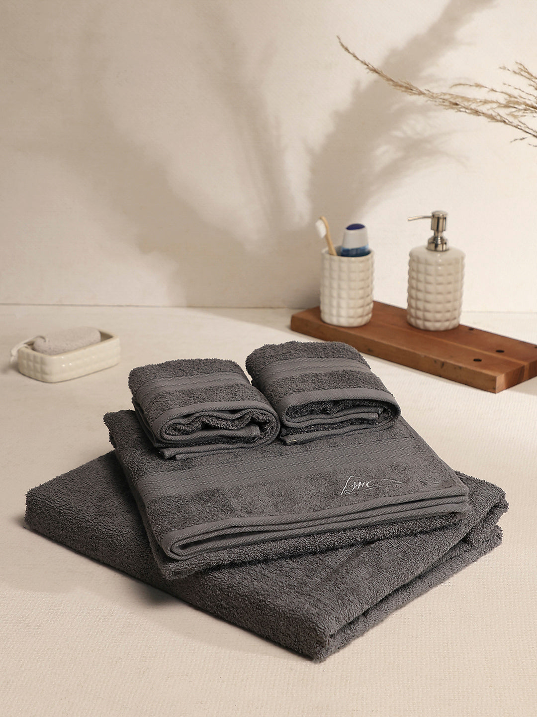 Dark Grey Cotton Solid 380 GSM 2 Bath Towel & 2 Hand Towel