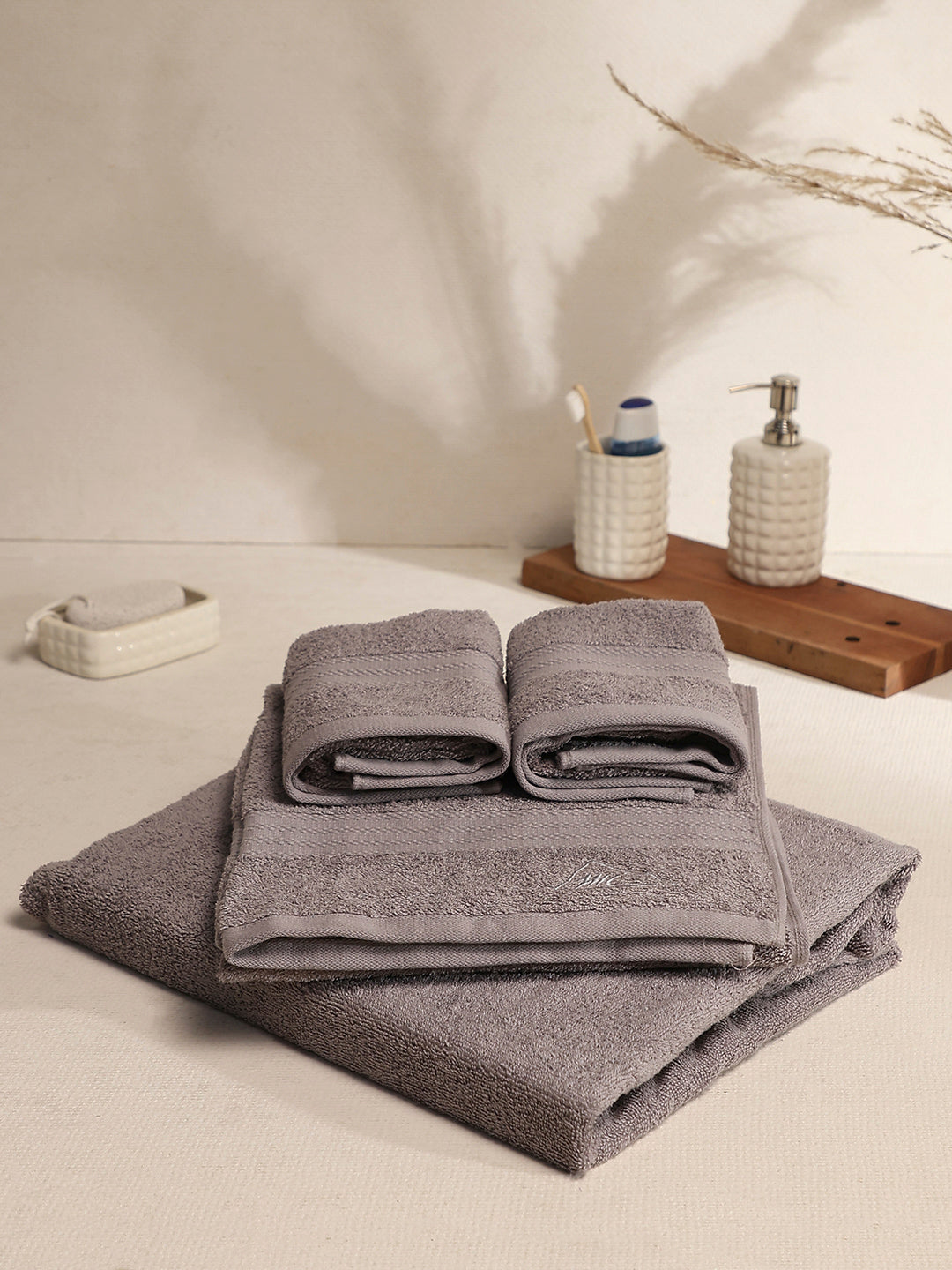 Grey Cotton Solid 380 GSM 2 Bath Towel & 2 Hand Towel