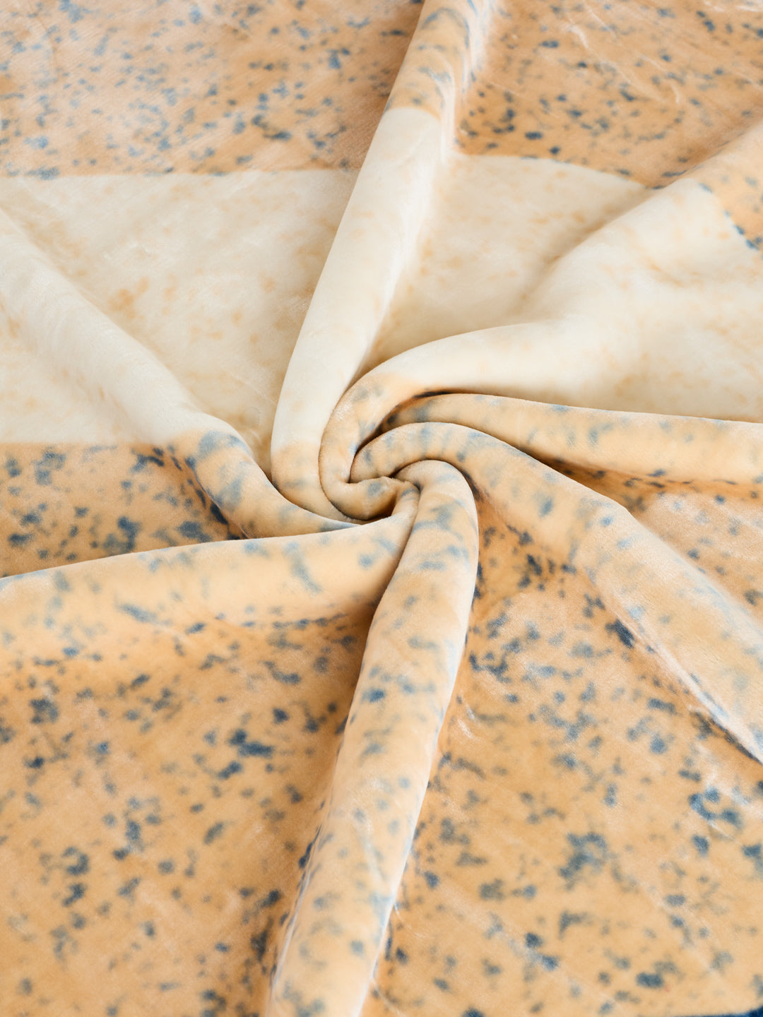 Printed Double Bed 2 Ply 800 GSM Blanket for Winter (Austin), Weight 4.2 kg
