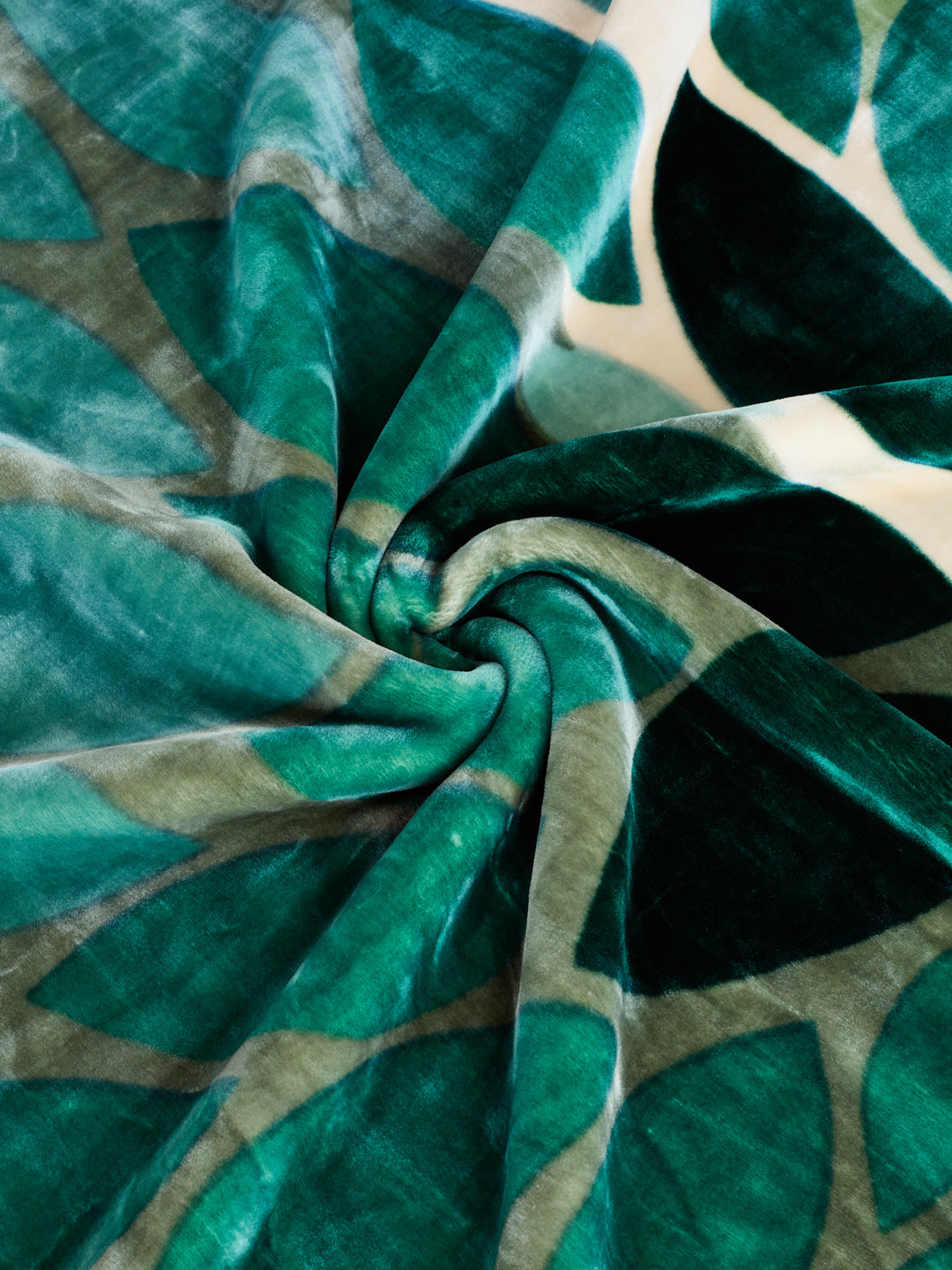 Printed Double Bed 2 Ply 800 GSM Blanket for Winter (Austin), Weight 4.2 kg