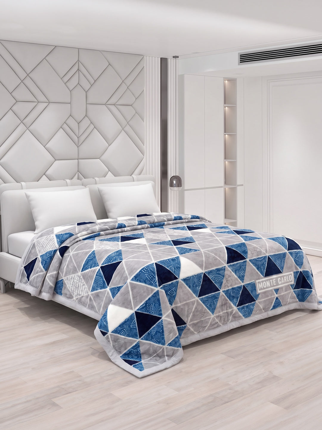 Printed Double Bed 3 Ply 550 GSM Blanket for Winter (Casino Royale), Weight 3 kg