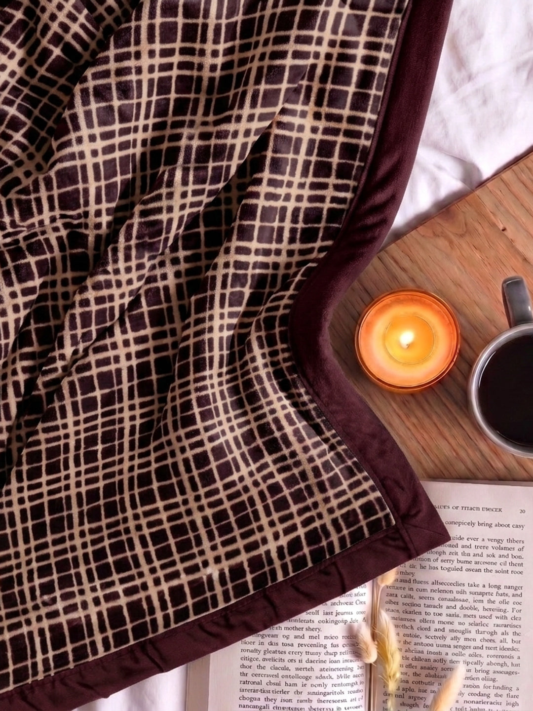 Printed Double Bed 2 Ply 850 GSM Blanket for Winter (Crystal), Weight 4.5 kg