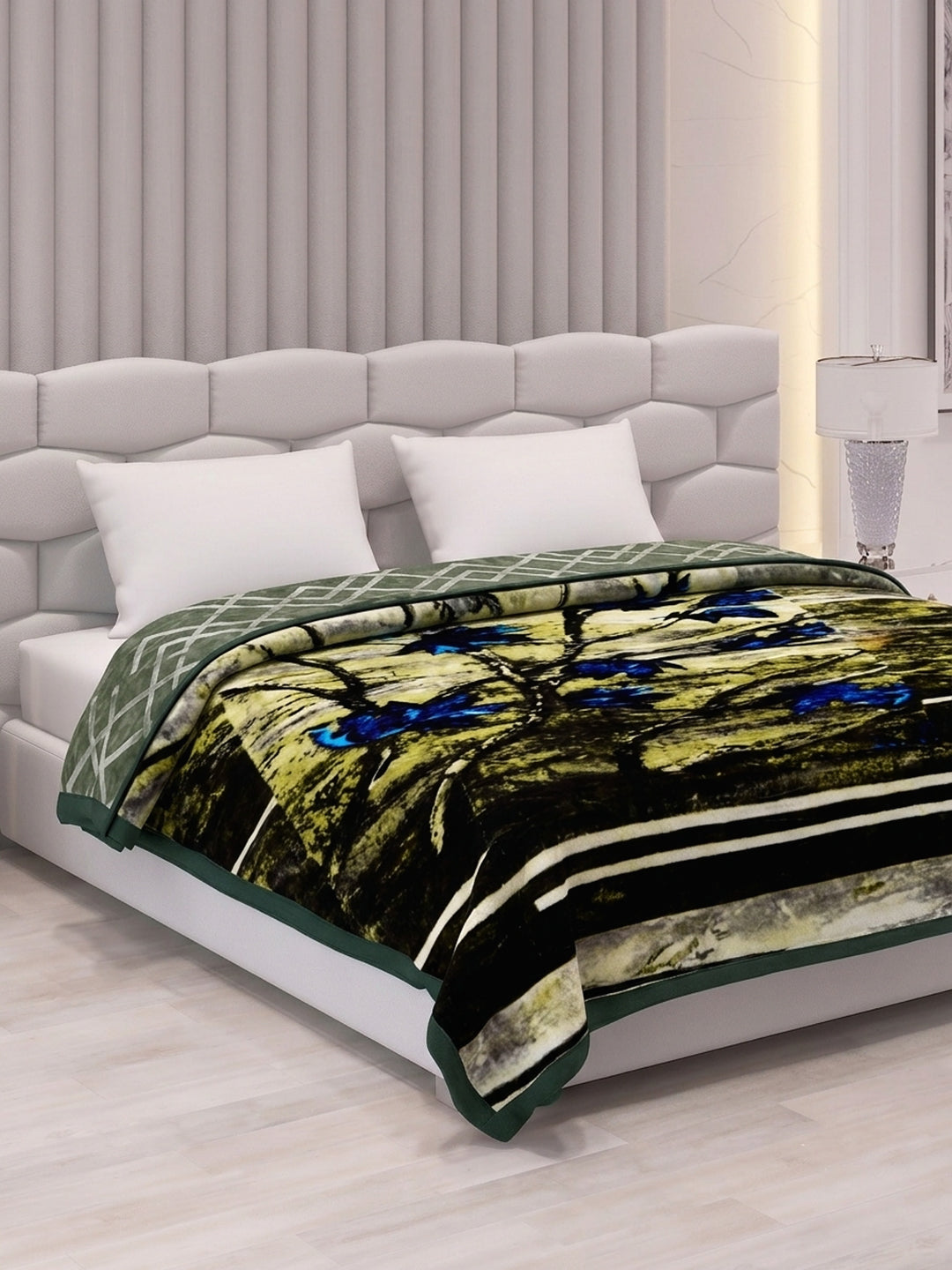Printed Double Bed 2 Ply 850 GSM Blanket for Winter (Crystal), Weight 4.5 kg