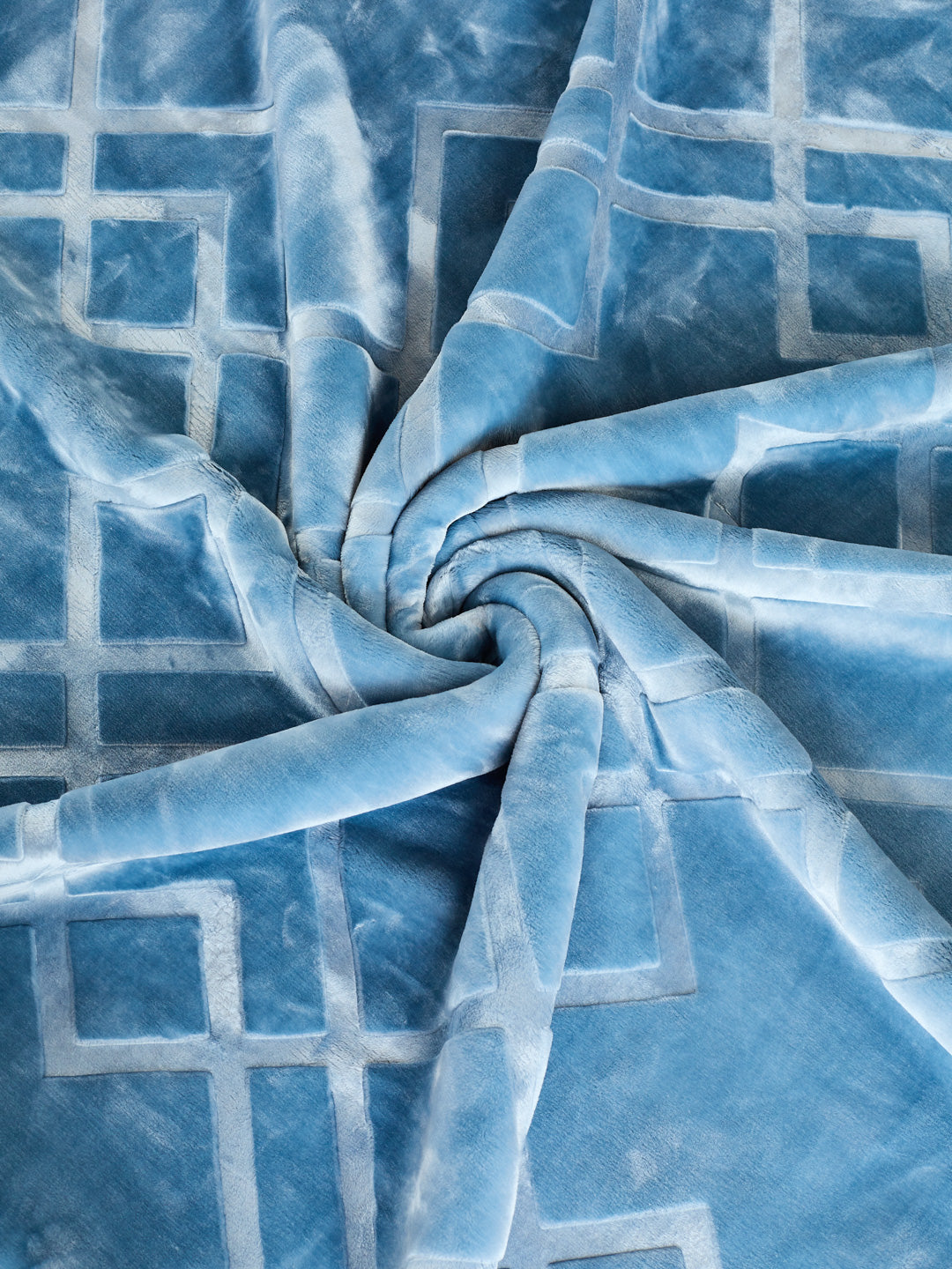 Printed Double Bed 2 Ply 850 GSM Blanket for Winter (Crystal), Weight 4.5 kg