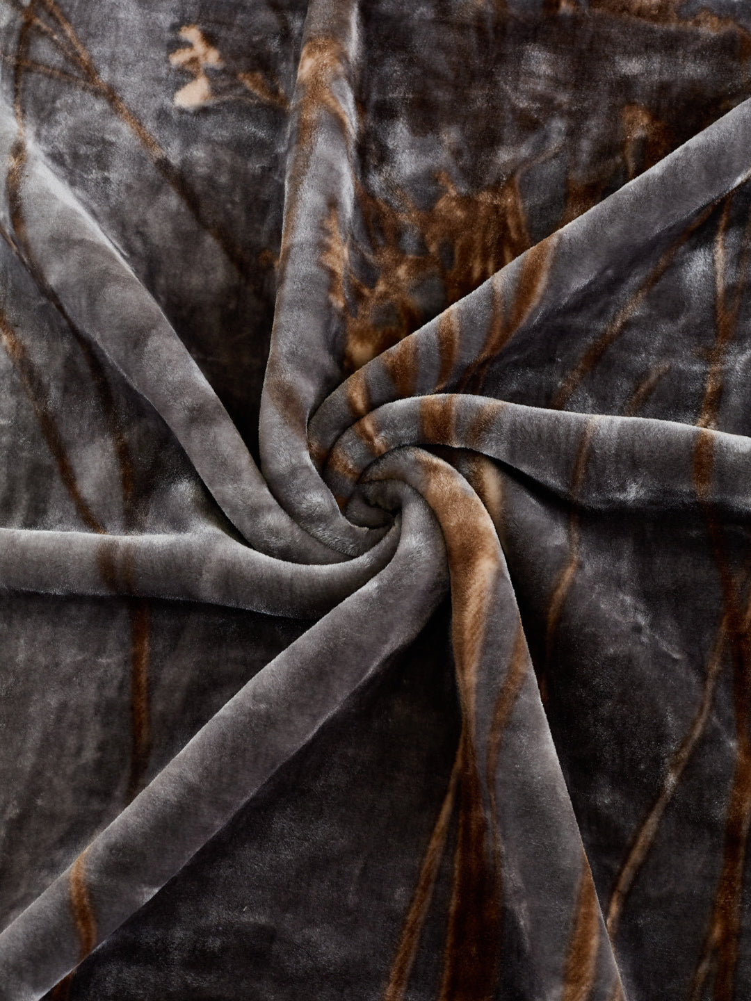 Printed Double Bed 1 Ply 600 GSM Blanket for Winter (Denny), Weight 3.2 kg