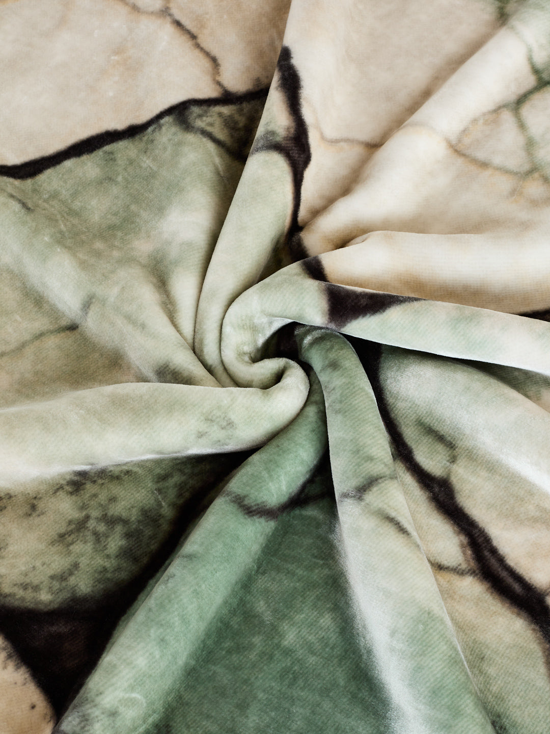 Printed Double Bed 2 Ply 1150 GSM Blanket for Winter (Edenberg), Weight 6.1 kg