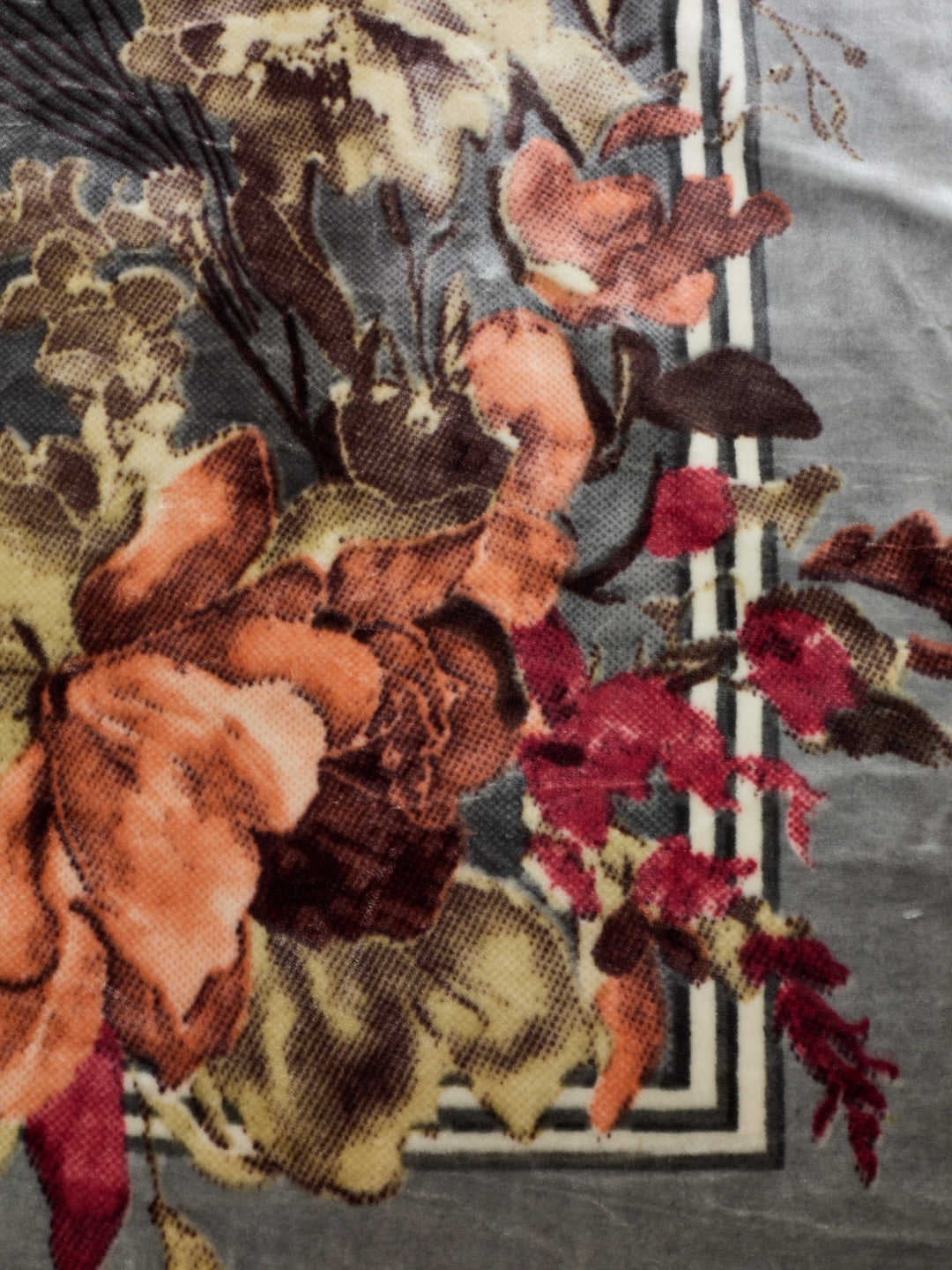 Floral Print Double Bed 2 Ply 1050 GSM Blanket for Winter (Emilia), Weight 5.5 kg