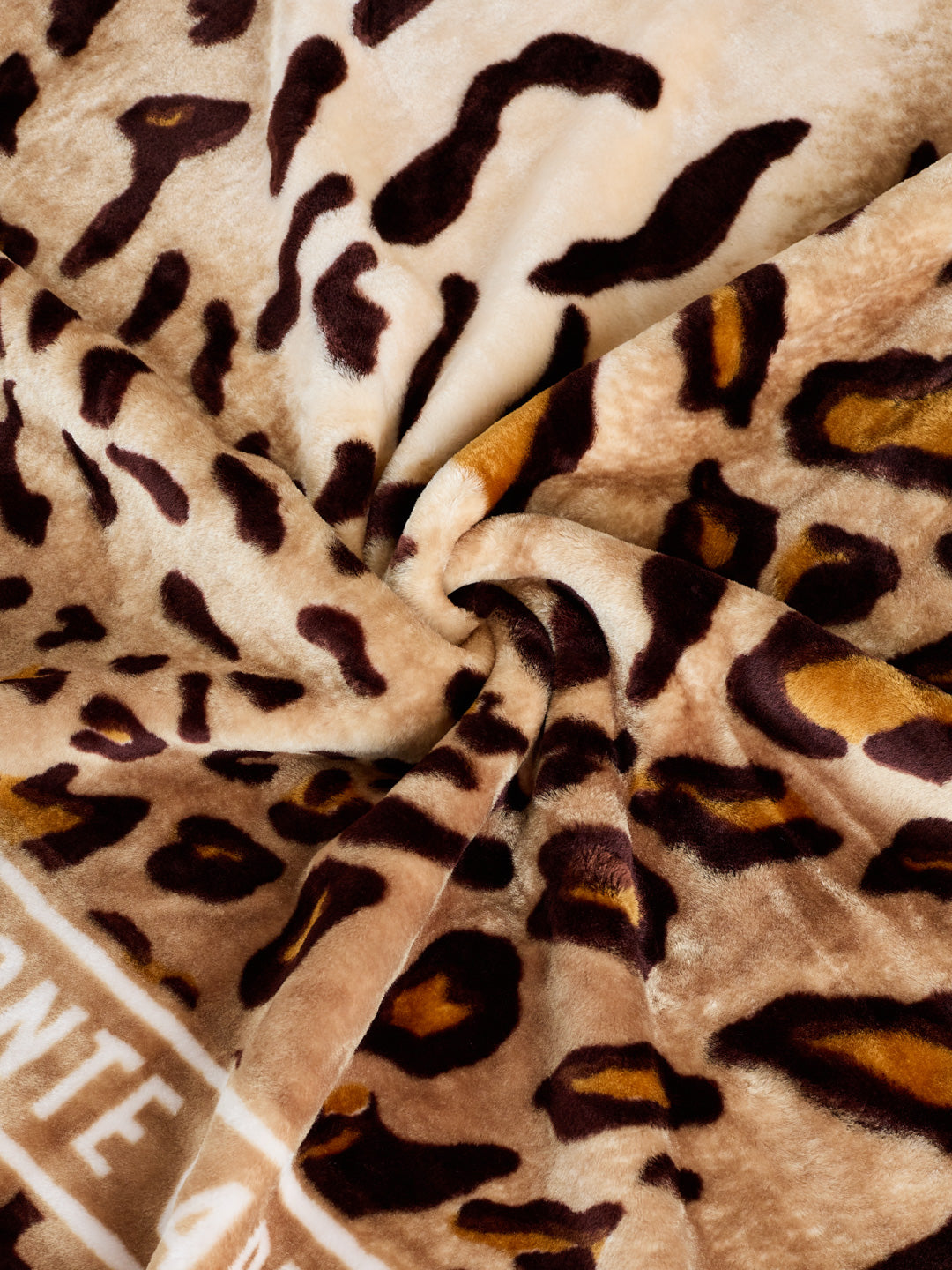 Printed Single Bed 2 Ply 550 GSM Blanket for Winter (Glamour), Weight 2 kg