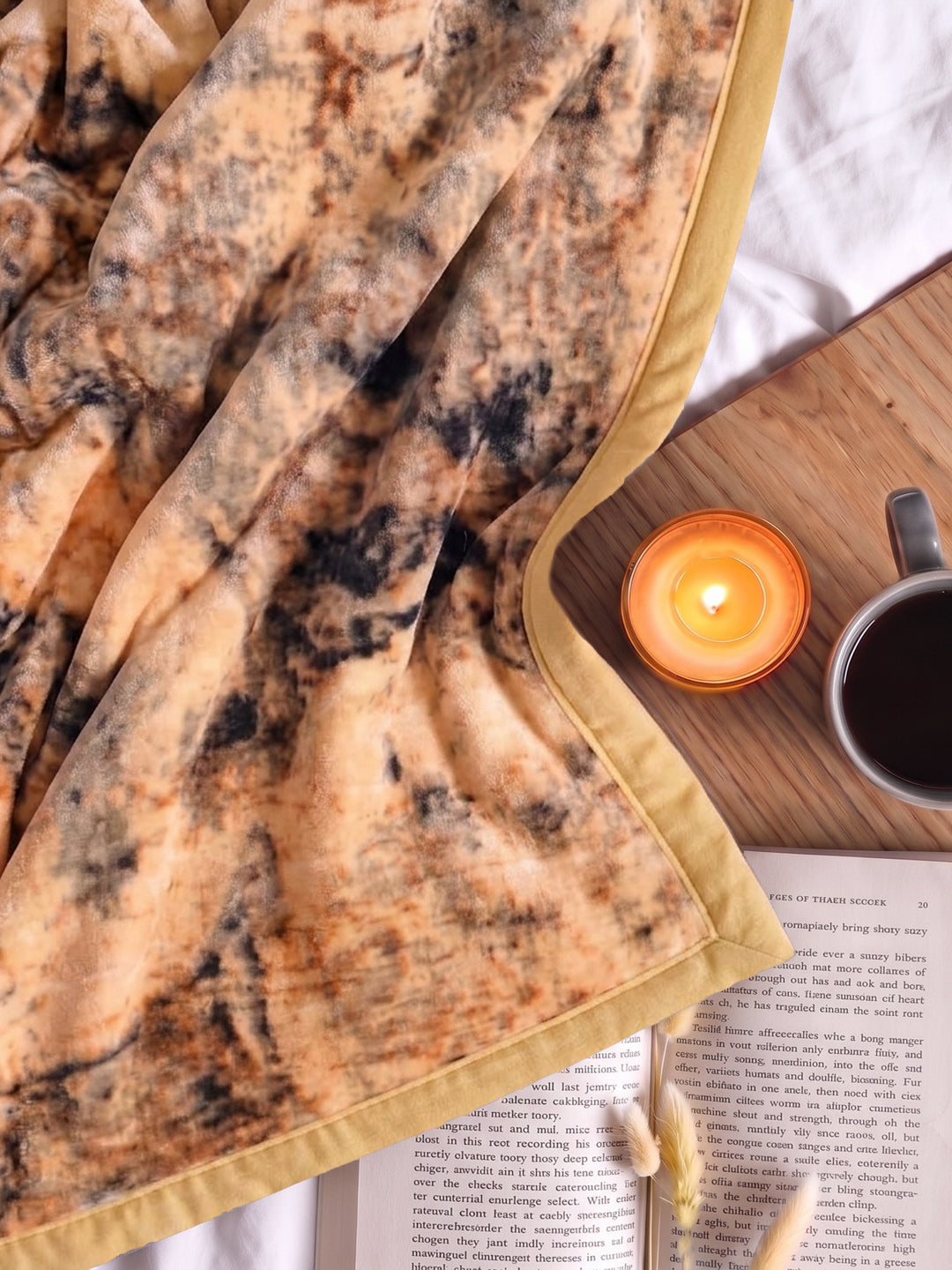 Printed Double Bed 3 Ply 890 GSM Blanket for Winter (Gulnar), Weight 4.7 kg