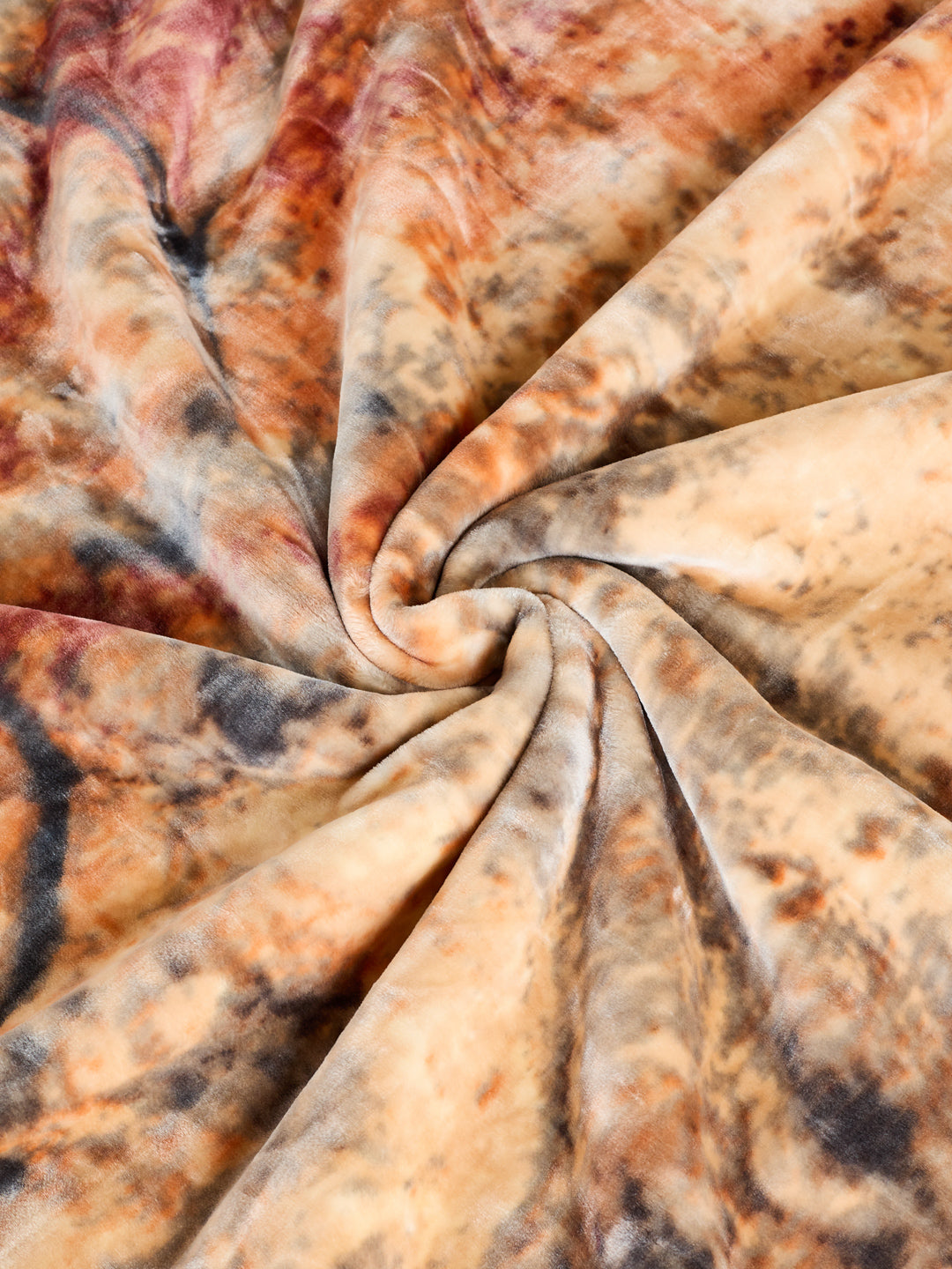 Printed Double Bed 3 Ply 890 GSM Blanket for Winter (Gulnar), Weight 4.7 kg