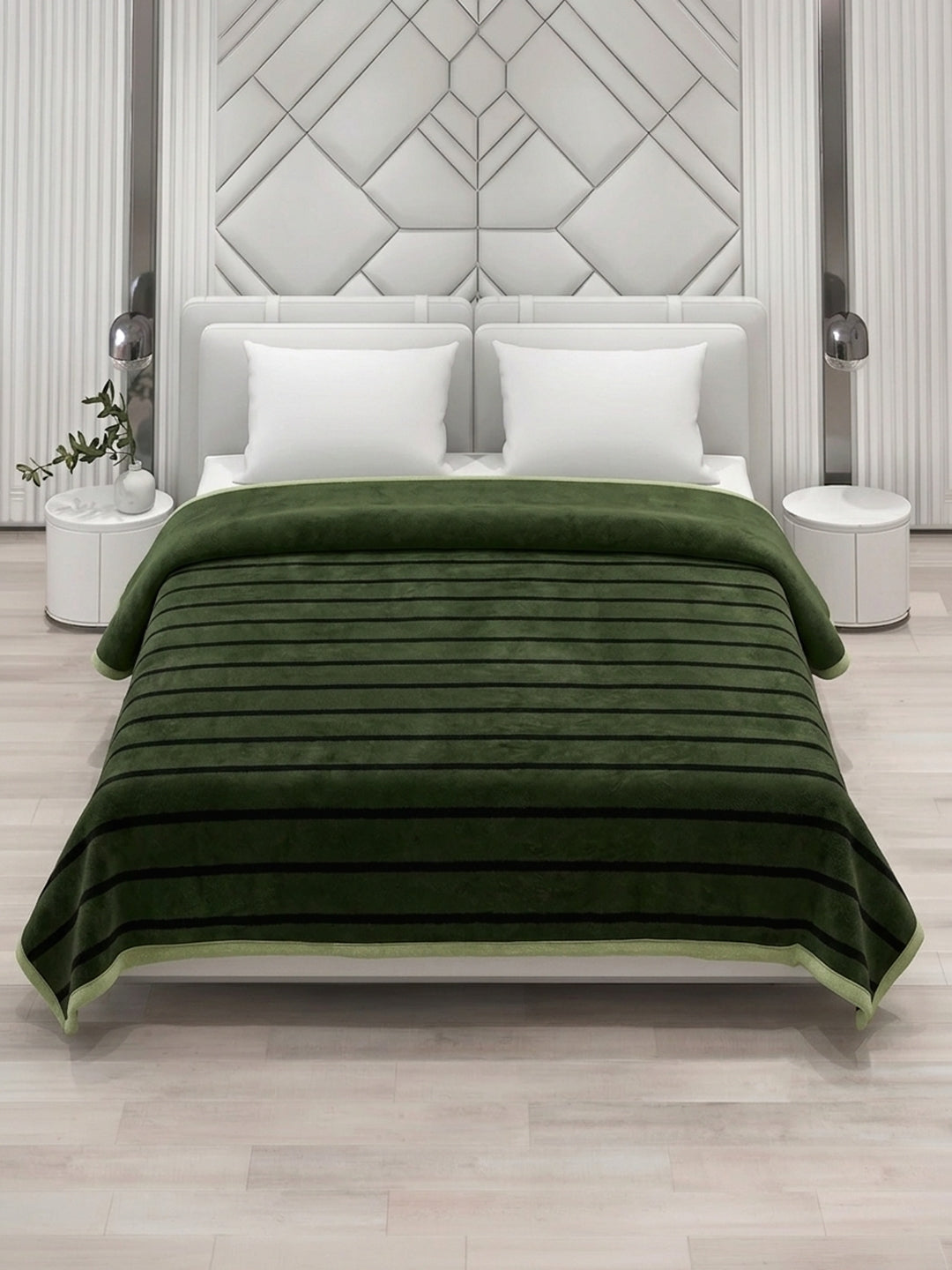 Double Bed 2 Ply 680 GSM Blanket for Winter (Ivy Rose), Weight 3.6 kg