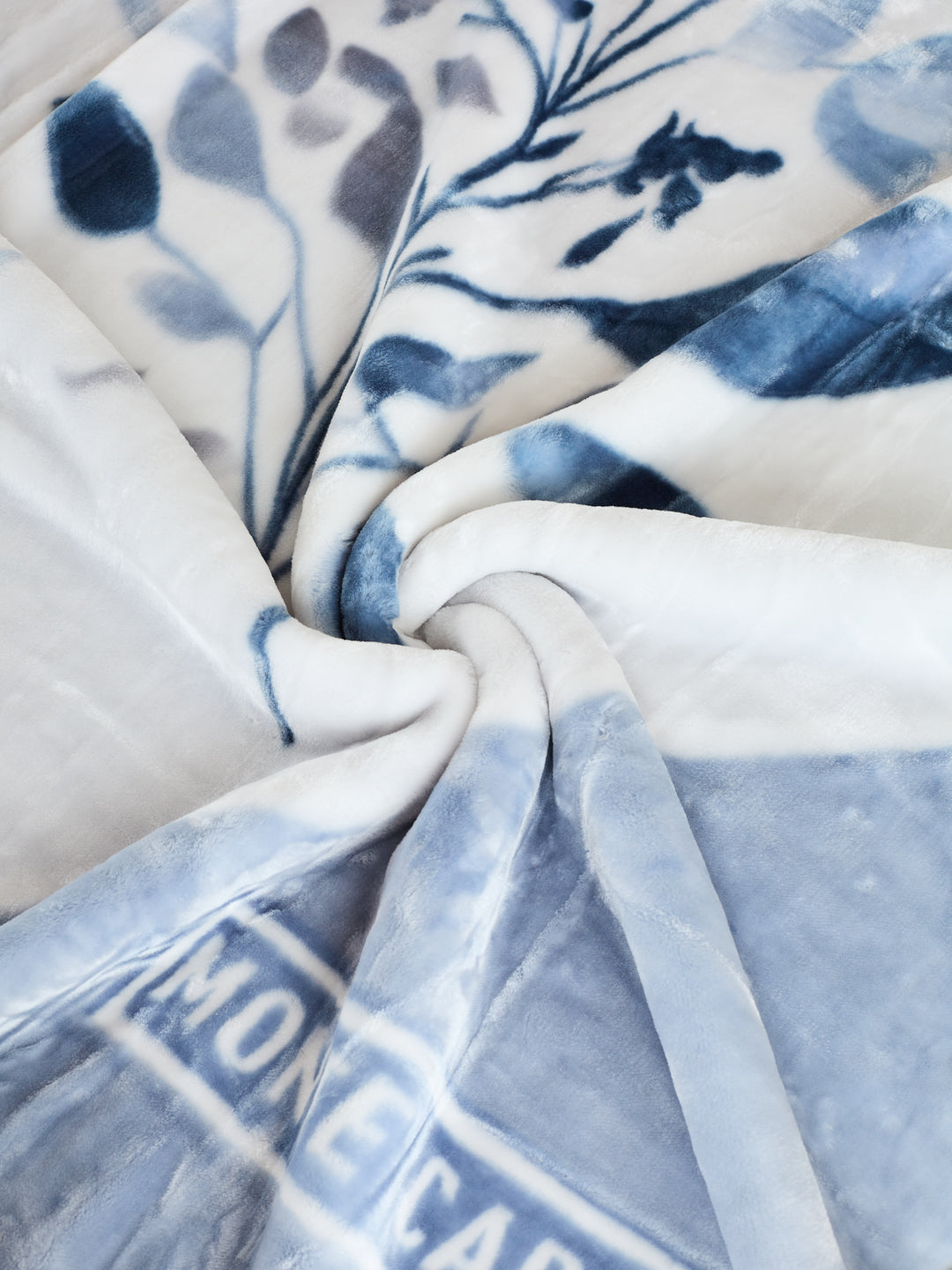 Printed Single Bed 2 Ply 890 GSM Blanket for Winter (Lavish Plus), Weight 3.15 kg