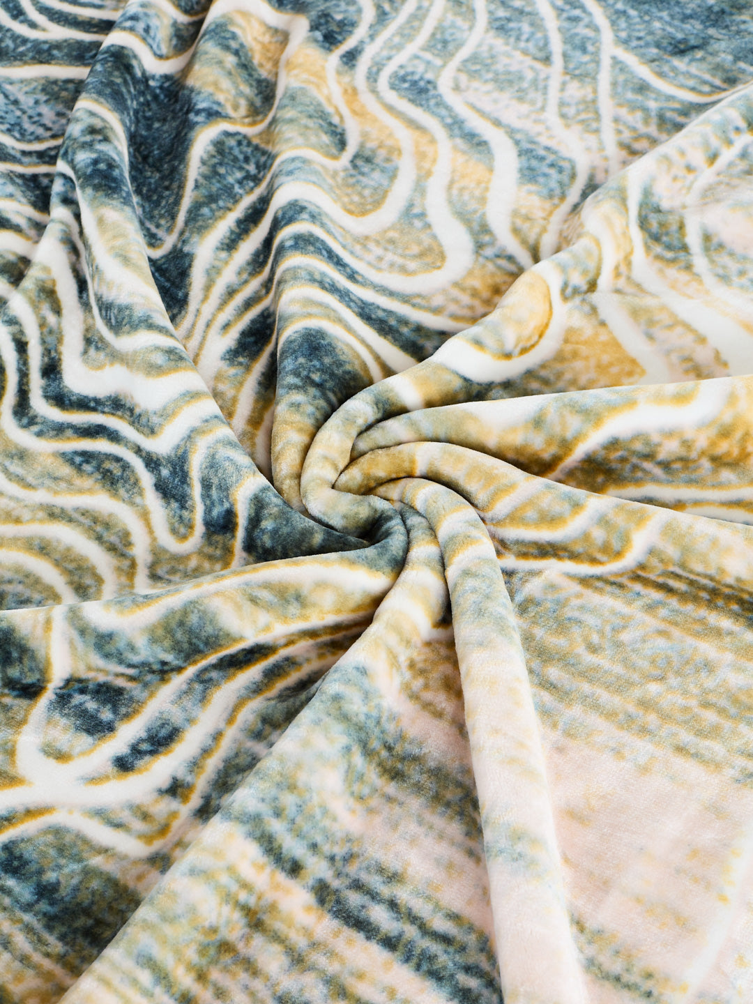 Printed Double Bed 2 Ply 870 GSM Blanket for Winter (Moon Valley), Weight 4.6 kg