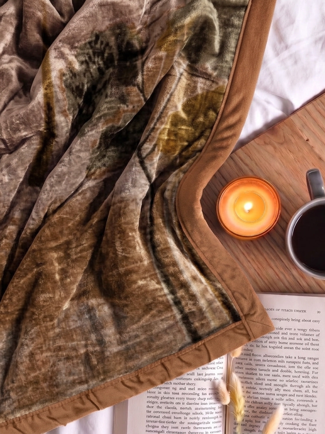 Printed Double Bed 2 Ply 870 GSM Blanket for Winter (Moon Valley), Weight 4.6 kg