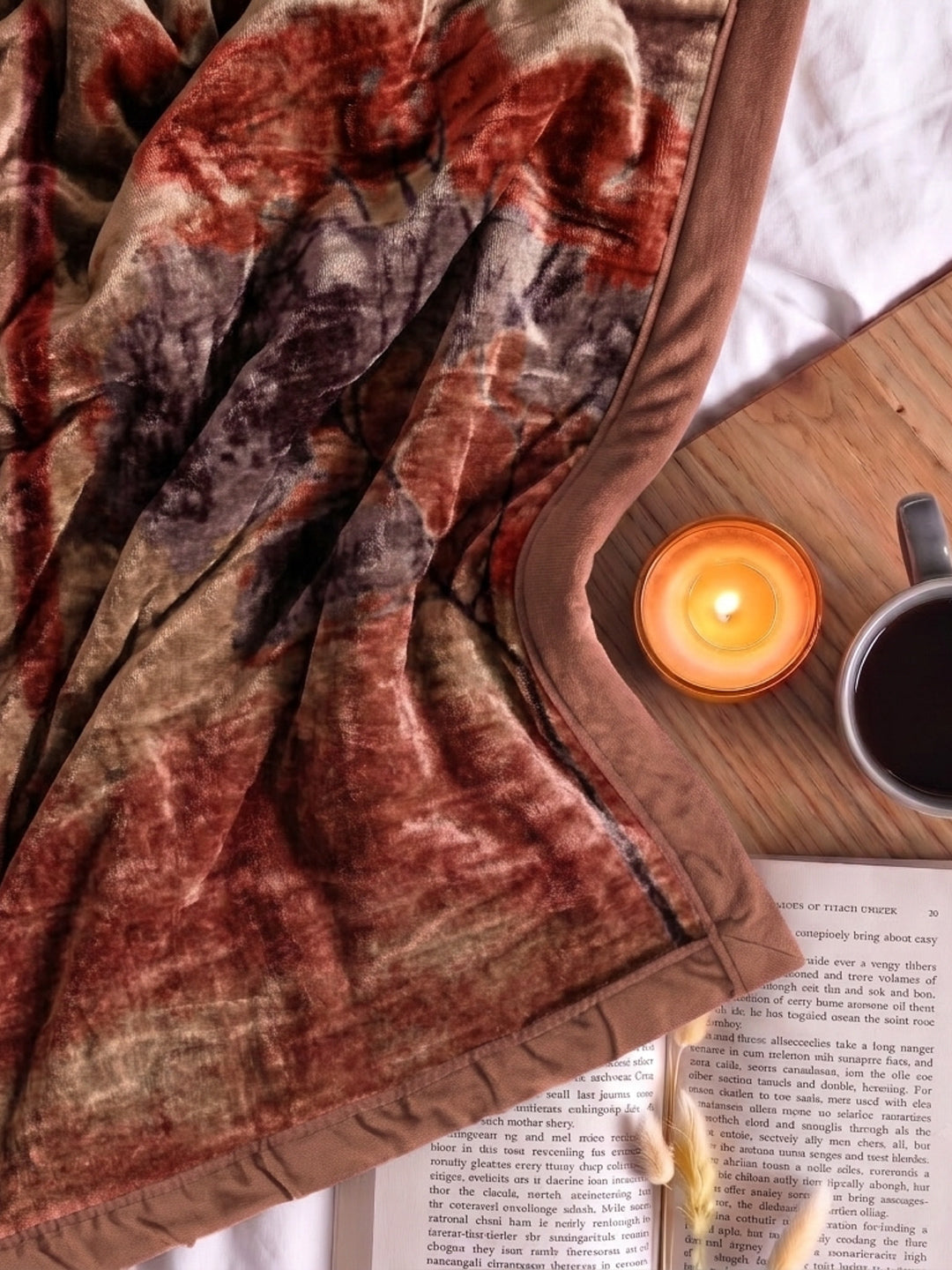 Printed Double Bed 2 Ply 870 GSM Blanket for Winter (Moon Valley), Weight 4.6 kg