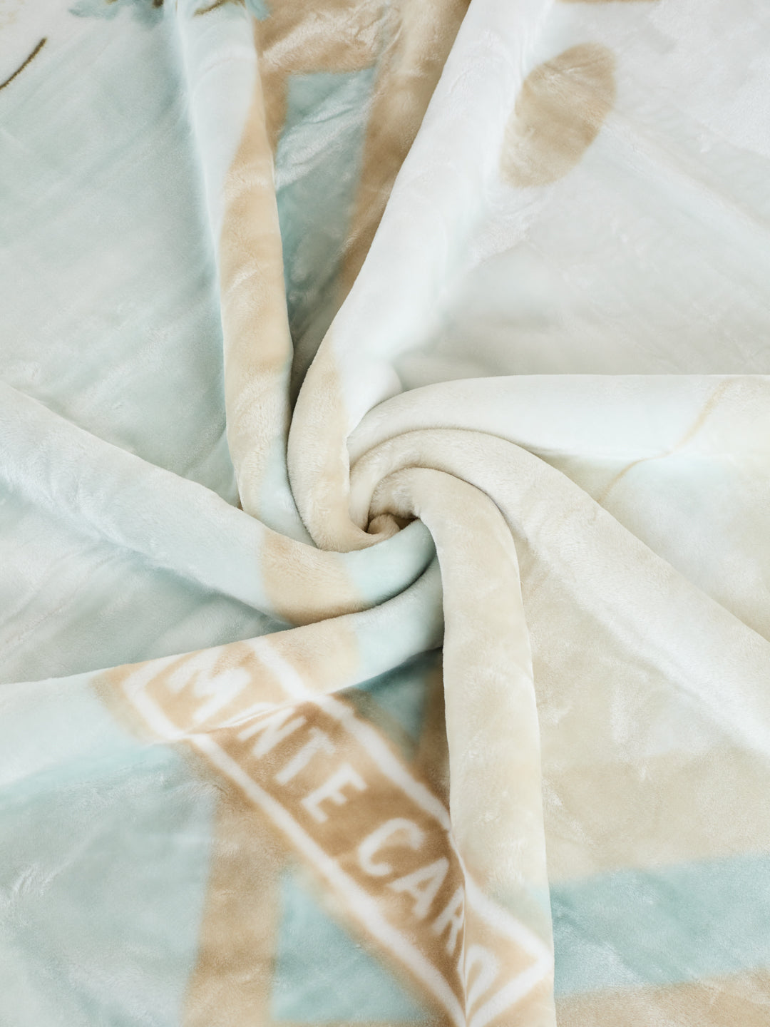 Printed Double Bed 2 Ply 870 GSM Blanket for Winter (Moon Valley Plus), Weight 4.6 kg