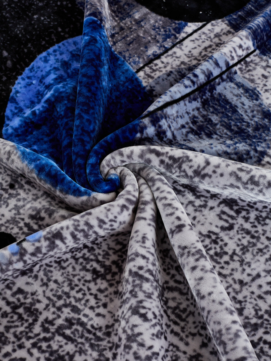 Printed Double Bed 2 Ply 990 GSM Blanket for Winter (Parker), Weight 5.25 kg