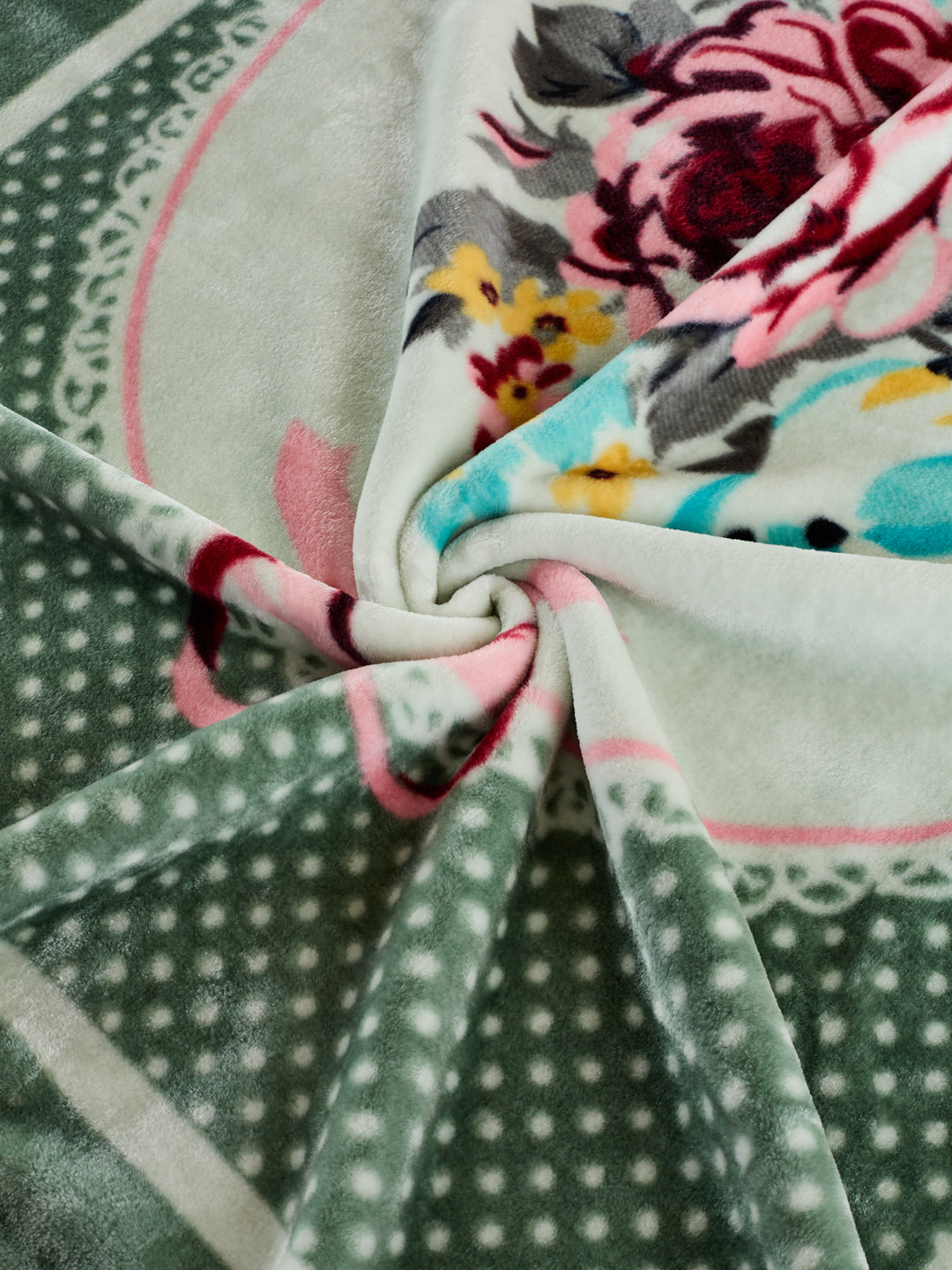 Printed Single Bed 1 Ply 580 GSM Blanket for Winter (Relations), Weight 1.9 kg