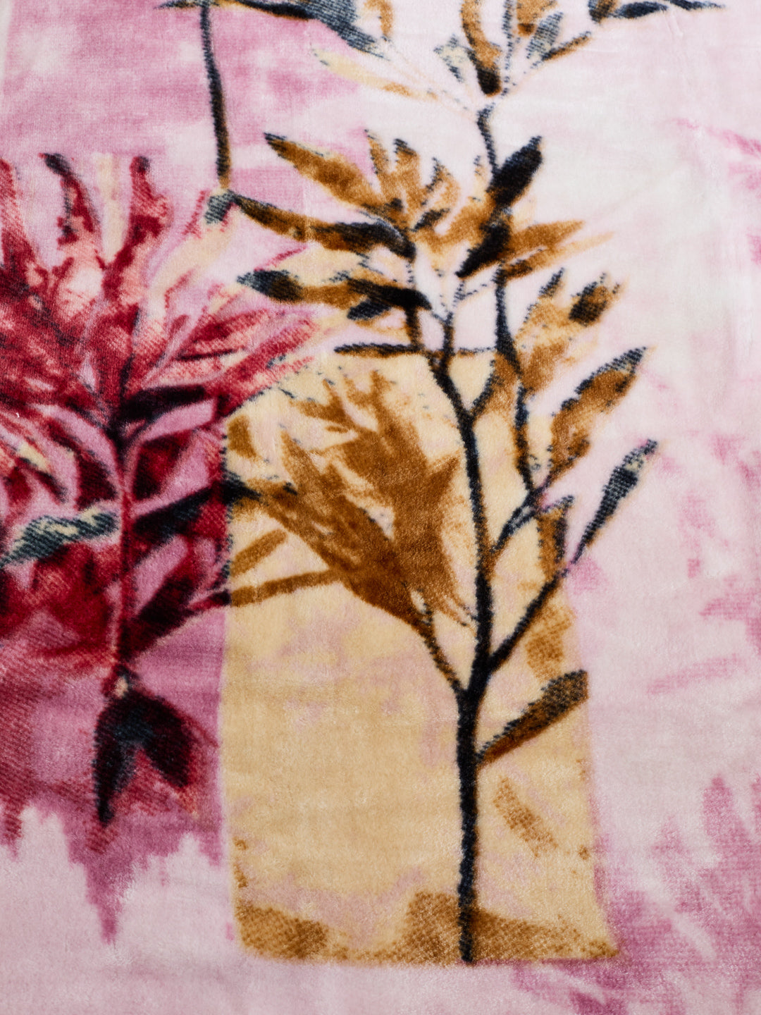 Printed Single Bed 1 Ply 580 GSM Blanket for Winter (Relations), Weight 1.9 kg