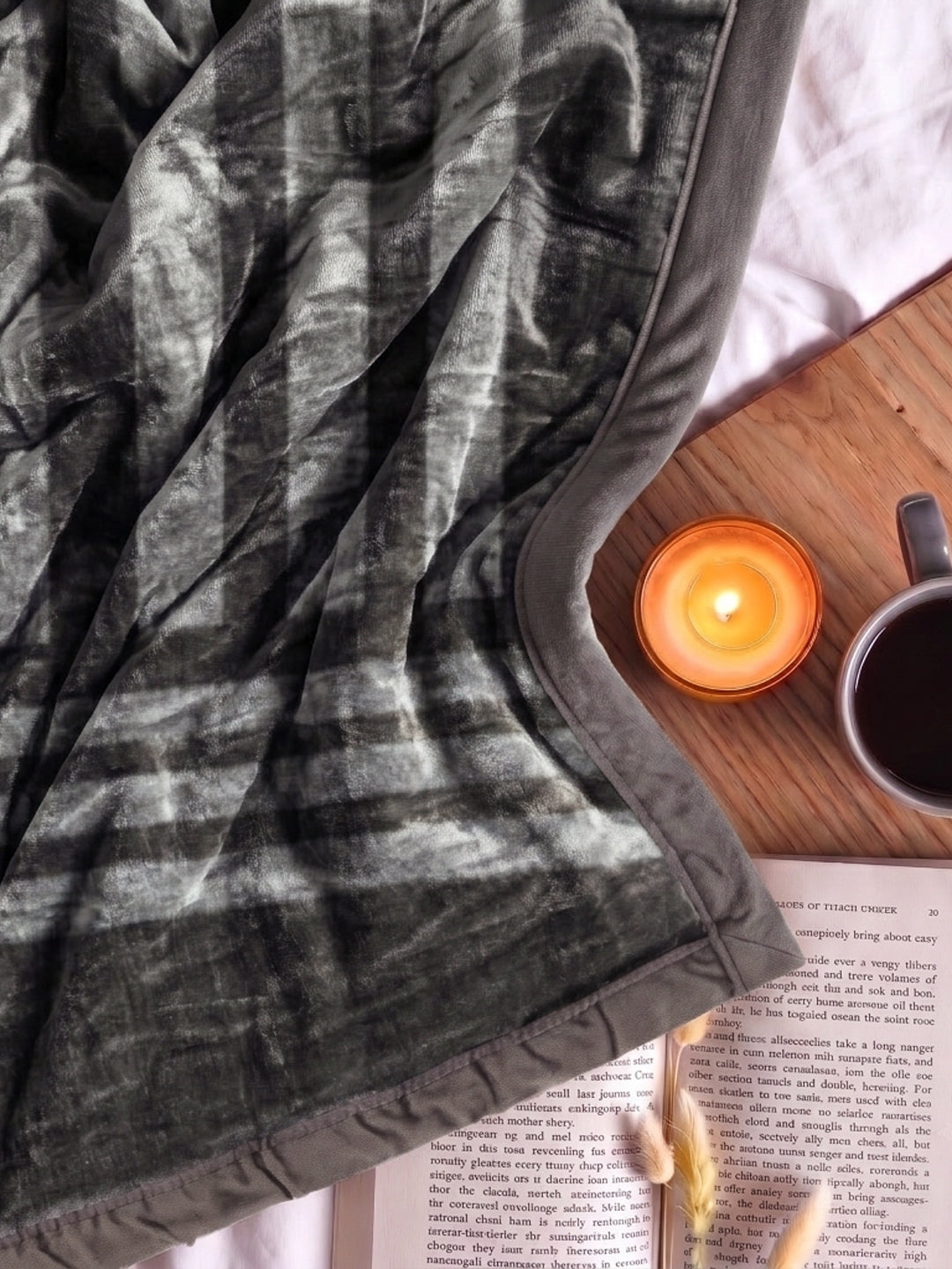 Printed Single Bed 1 Ply 580 GSM Blanket for Winter (Relations), Weight 1.9 kg