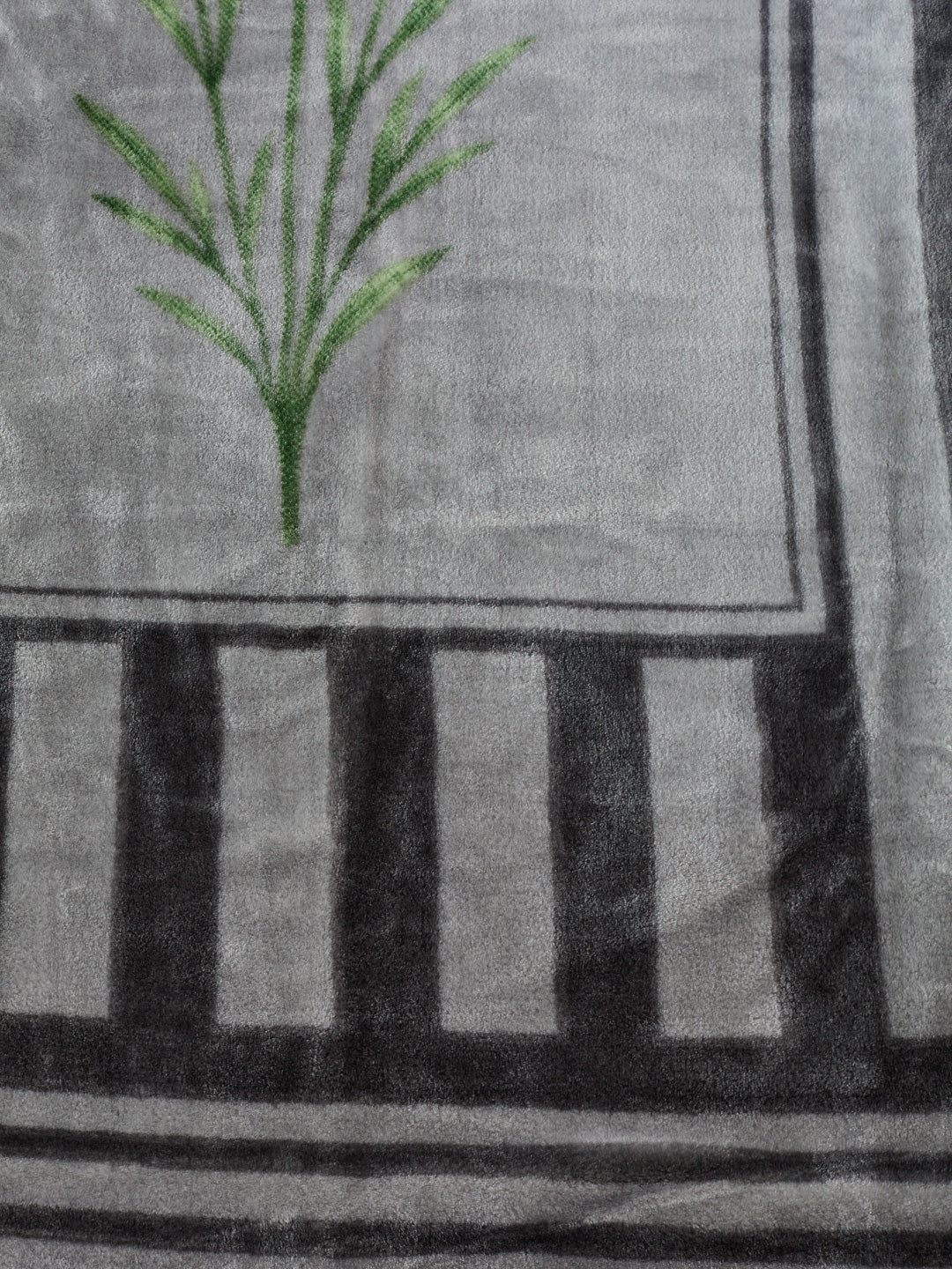 Printed Single Bed 1 Ply 580 GSM Blanket for Winter (Relations), Weight 1.9 kg