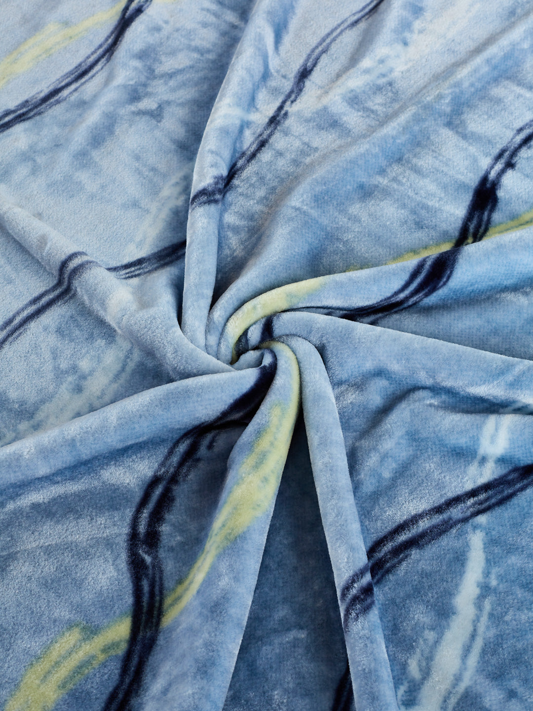 Printed Single Bed 1 Ply 580 GSM Blanket for Winter (Relations), Weight 1.9 kg