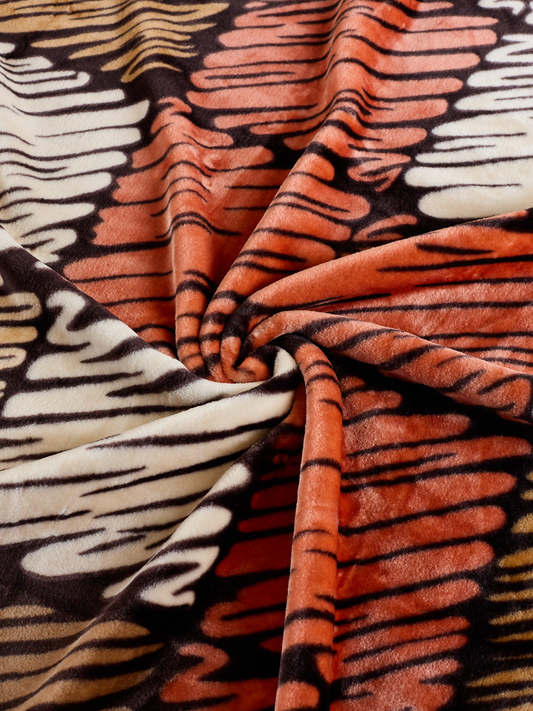 Printed Single Bed 1 Ply 580 GSM Blanket for Winter (Relations), Weight 1.9 kg