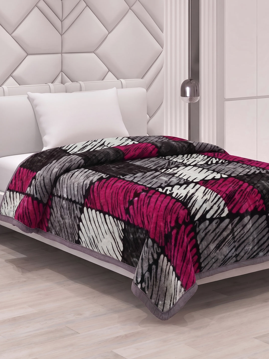 Printed Single Bed 1 Ply 580 GSM Blanket for Winter (Relations), Weight 1.9 kg
