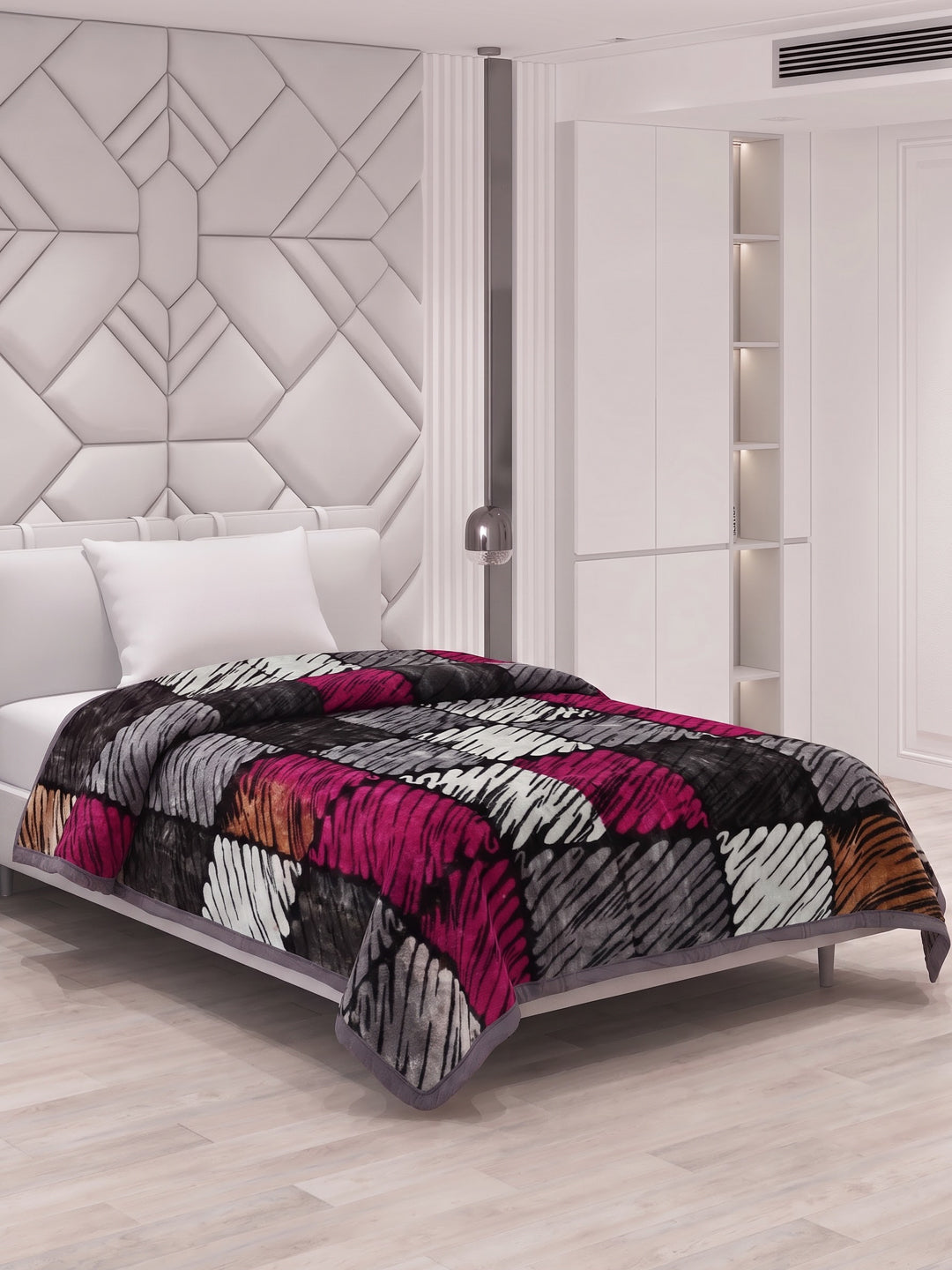 Printed Single Bed 1 Ply 580 GSM Blanket for Winter (Relations), Weight 1.9 kg