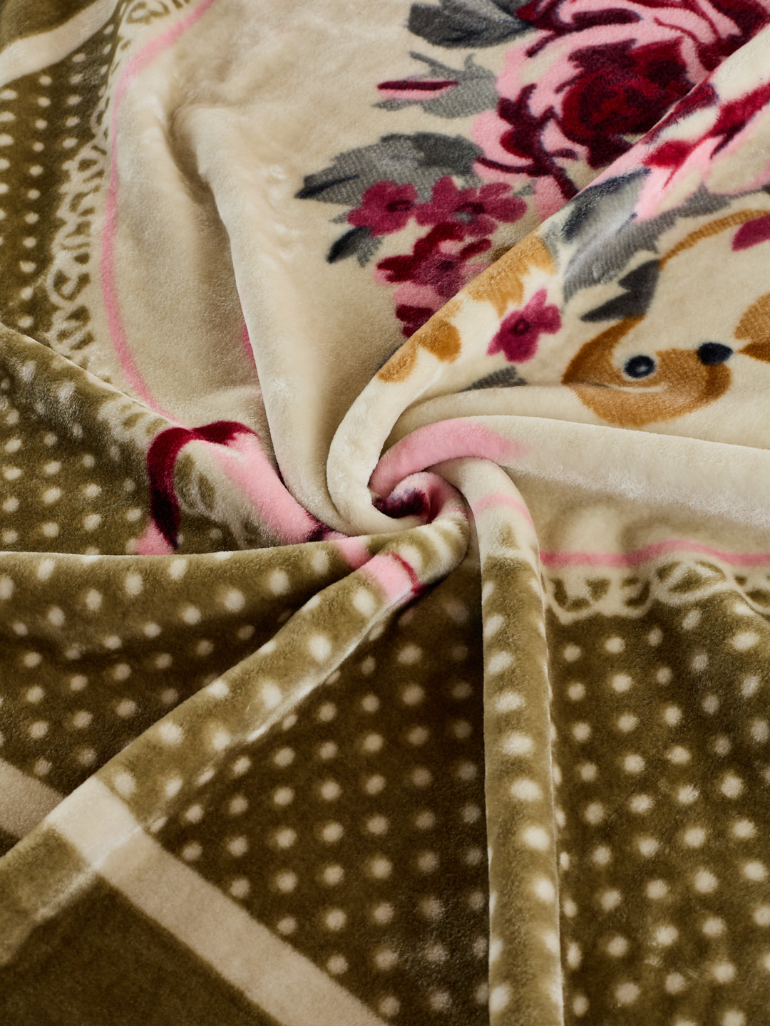 Printed Single Bed 1 Ply 580 GSM Blanket for Winter (Relations), Weight 1.9 kg