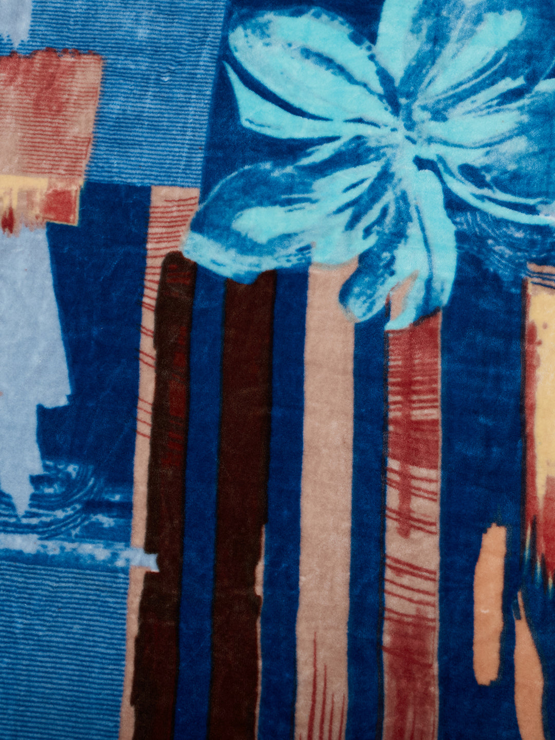 Printed Double Bed 1 Ply 550 GSM Blanket for Winter (Roman), Weight 2.9 kg