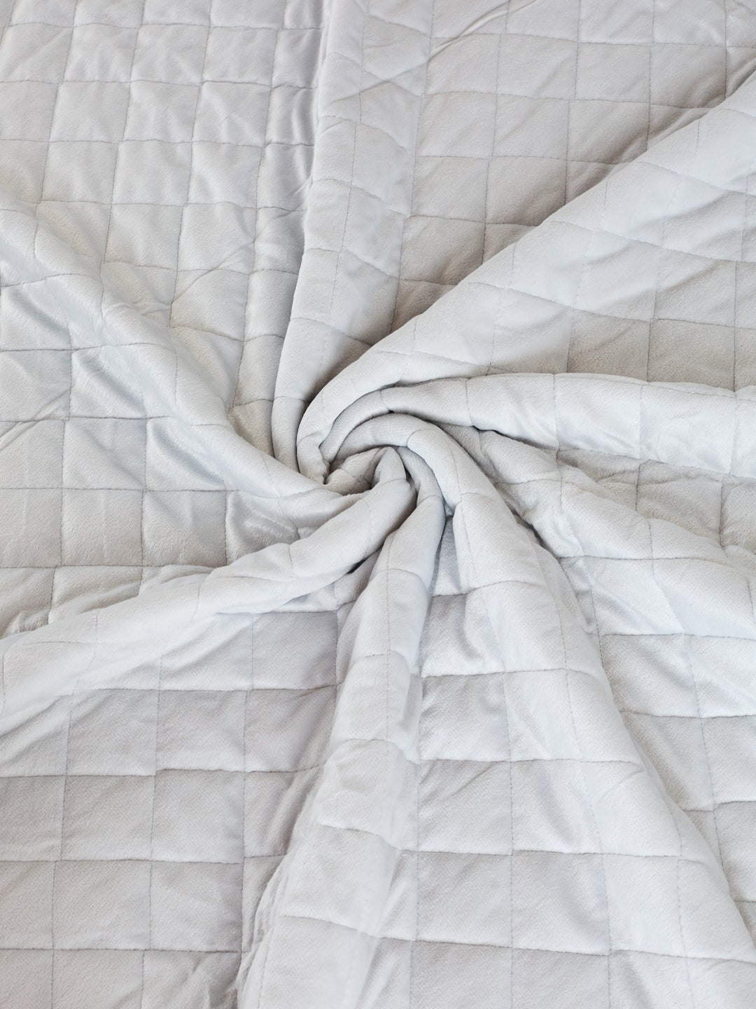 Printed Double Bed 3 Ply 470 GSM Blanket for Winter (Rosette), Weight 2.5 kg
