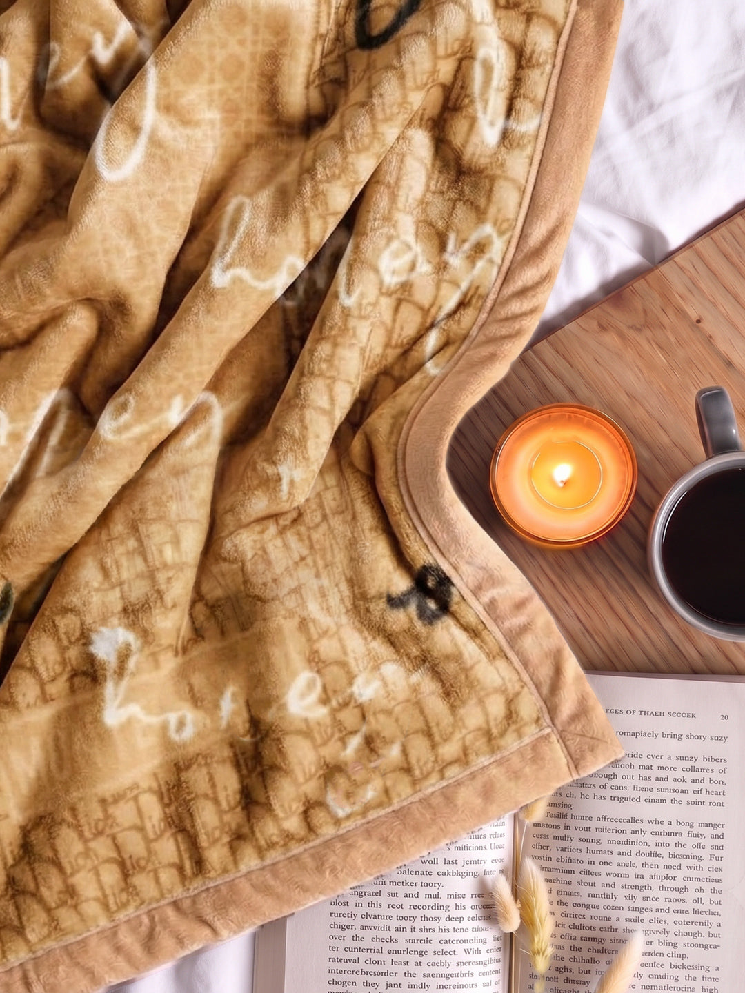 Printed Double Bed 2 Ply 550 GSM Blanket for Winter (Royal Gold Plus), Weight 3 kg