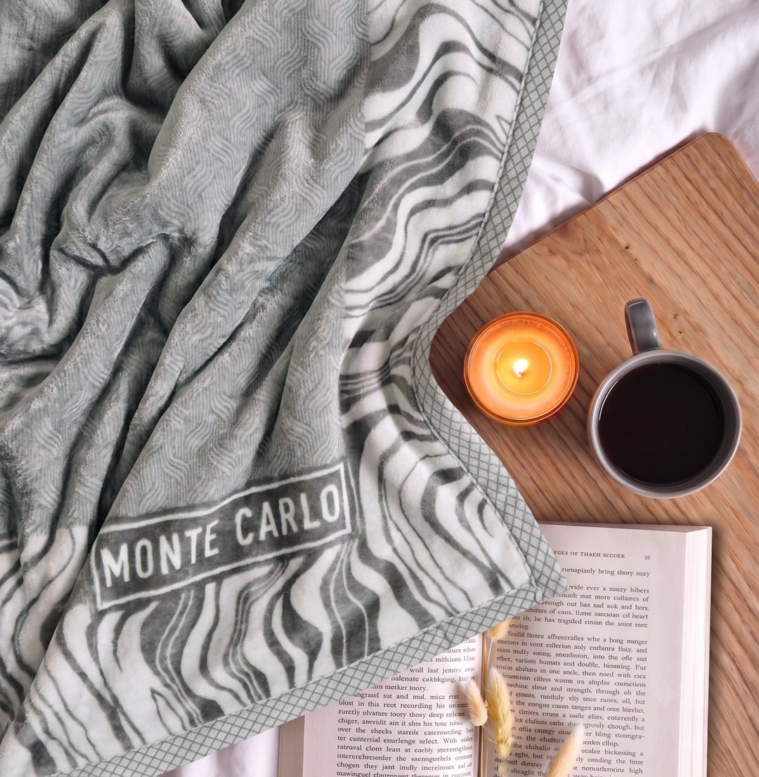 Printed Double Bed 2 Ply 950 GSM Blanket for Winter (Specter), Weight 5 kg