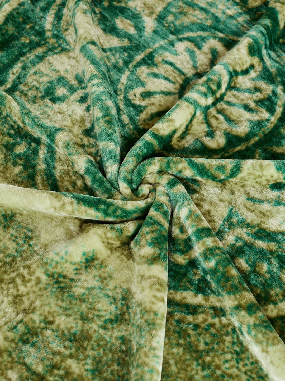 Printed Double Bed 2 Ply 550 GSM Blanket for Winter (Tradition), Weight 3 kg