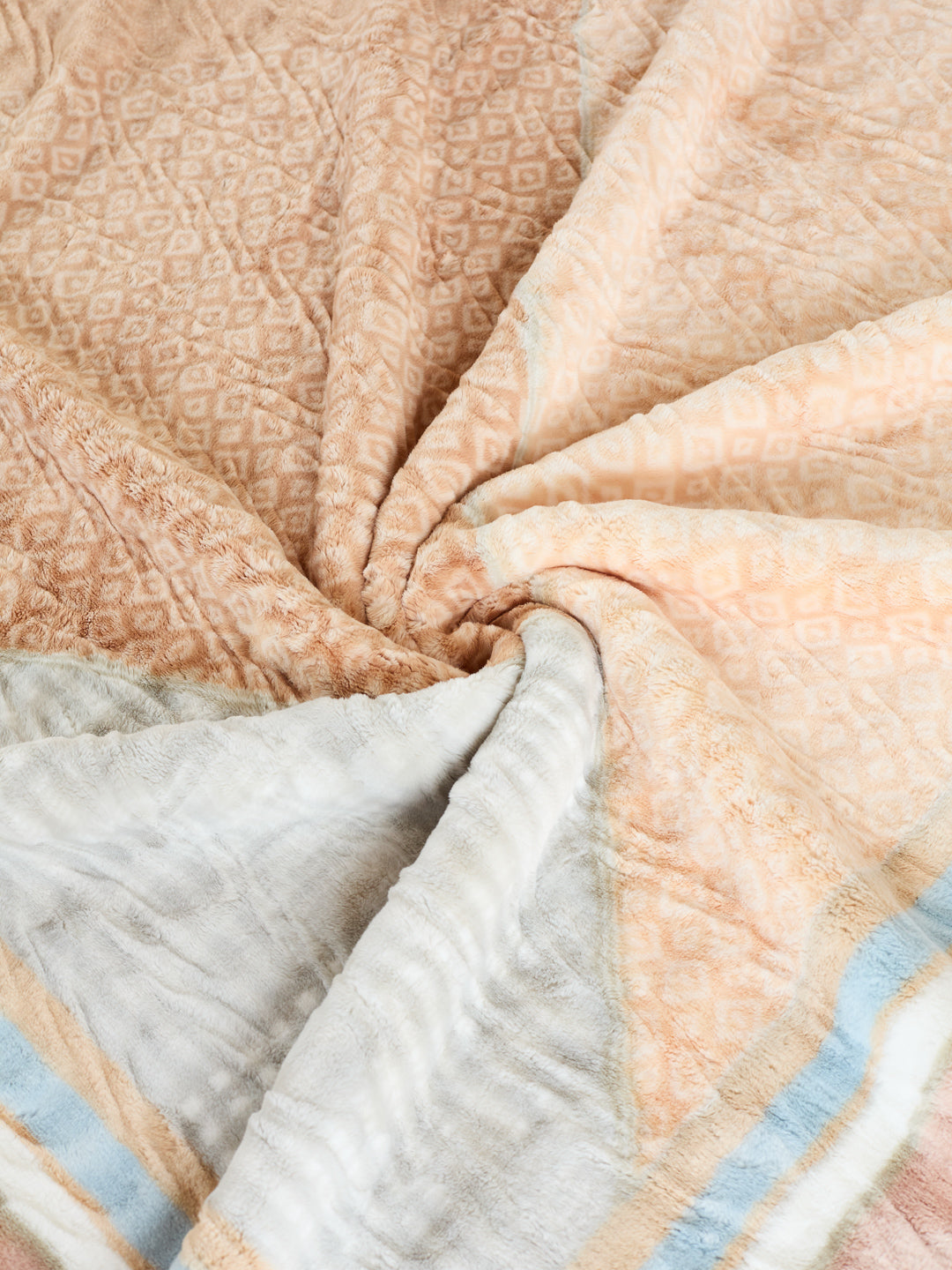 Printed Double Bed 2 Ply 840 GSM Blanket for Winter (Tranquil), Weight 4.4 kg