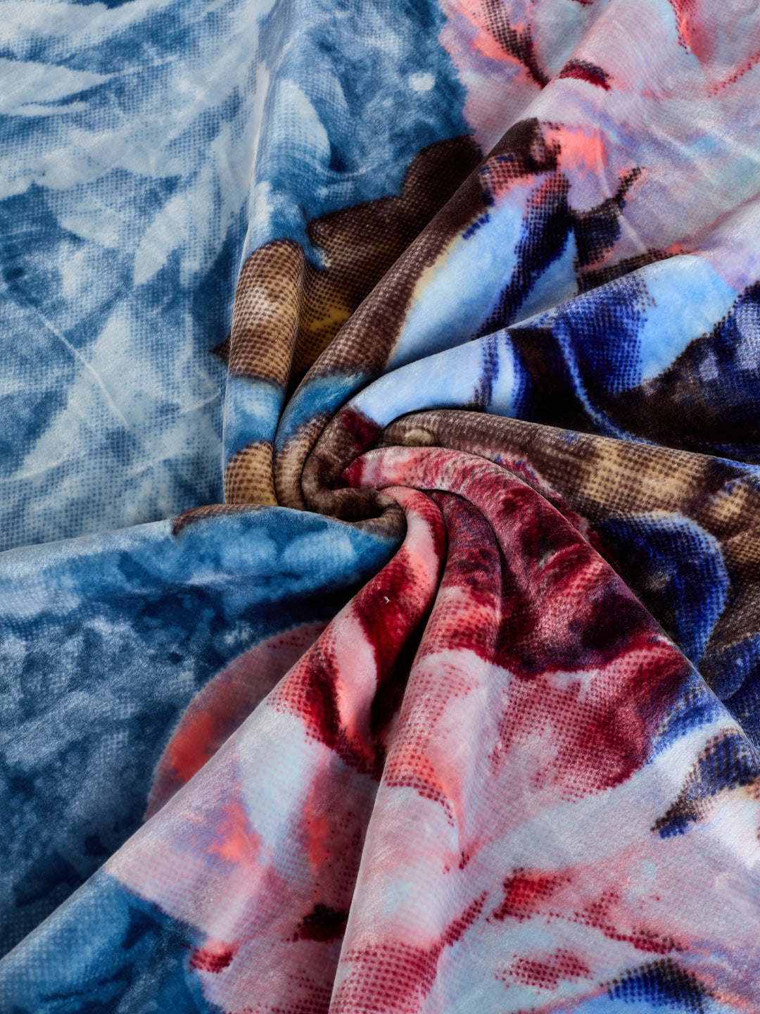 Printed Single Bed 2 Ply 700 GSM Blanket for Winter (Wade), Weight 3.7 kg
